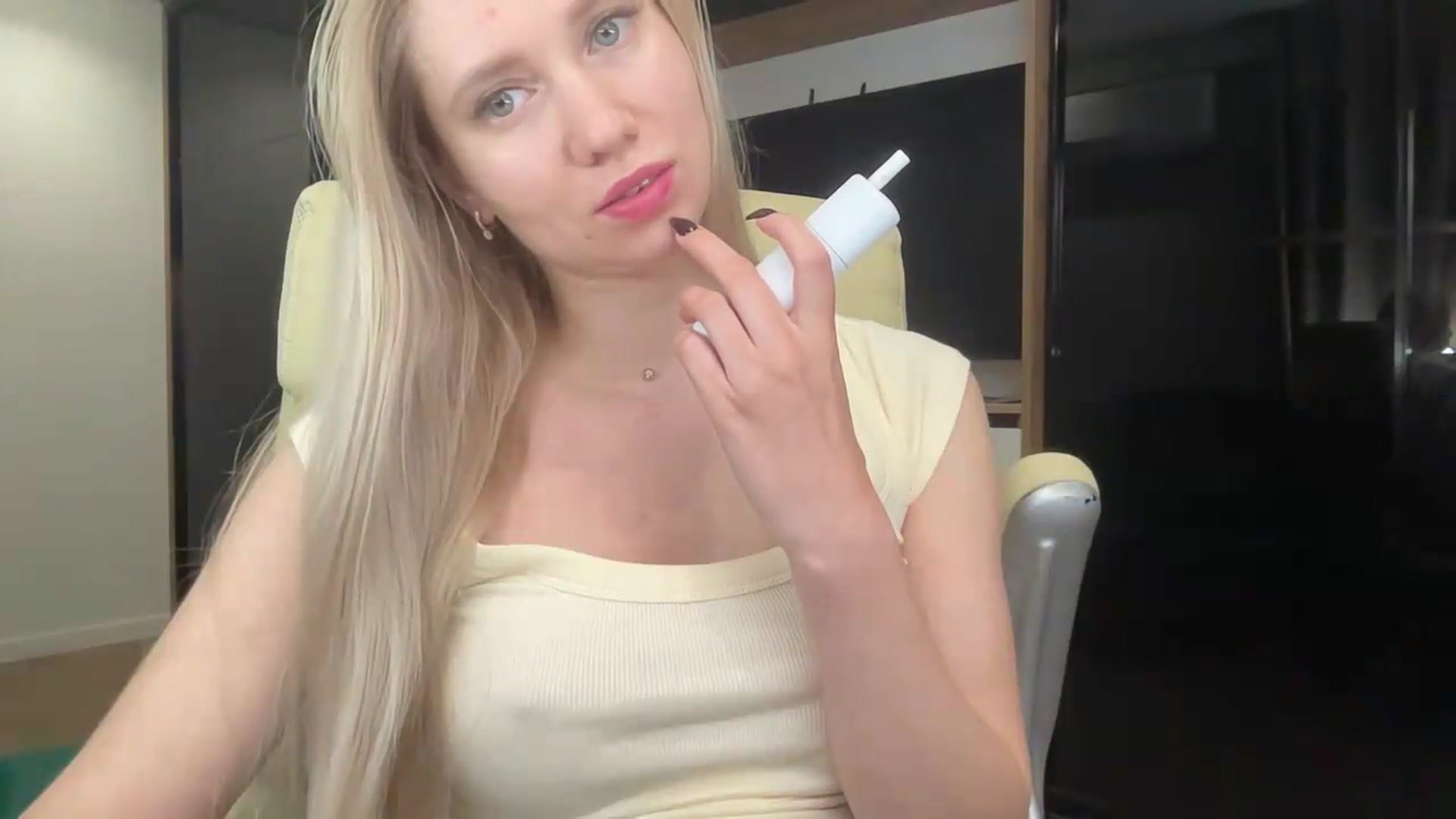 Gallery image thumbnail from Miss_Sylvia's myfreecams stream on, 05/19/2026, 21:20 image 13 of 20