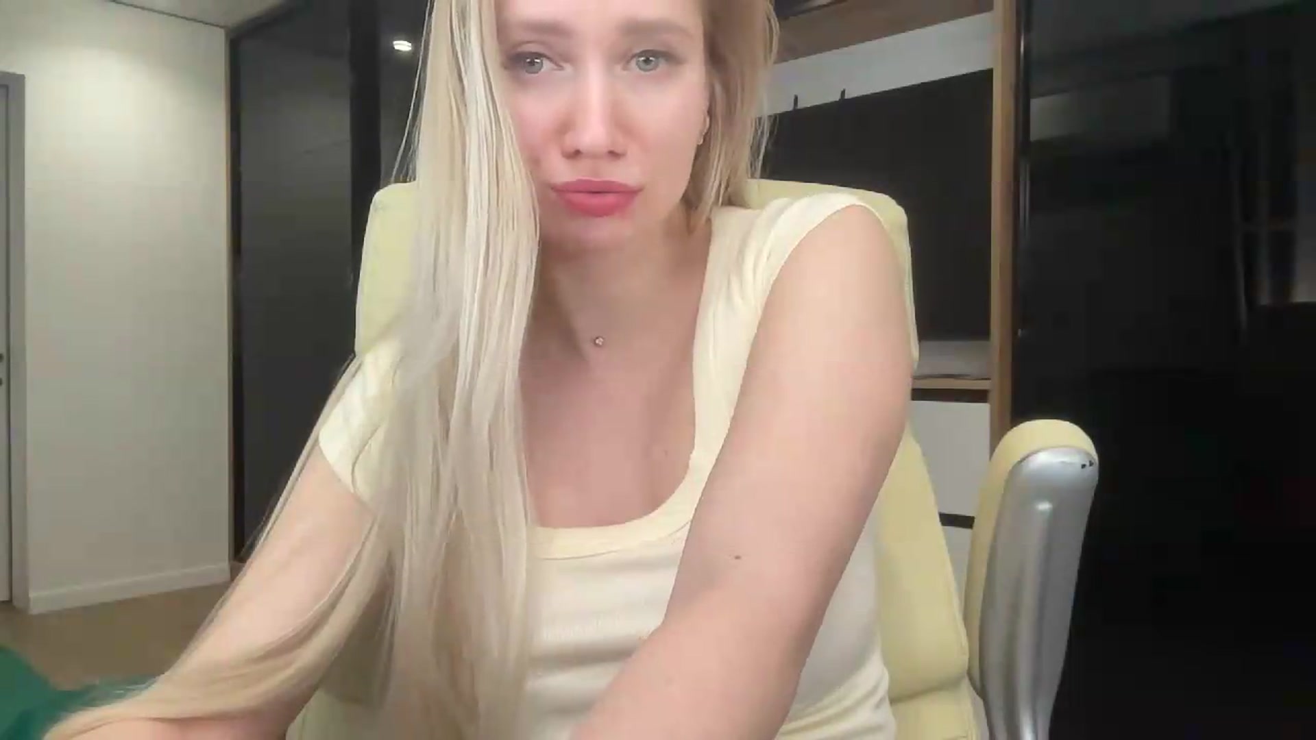 Gallery image thumbnail from Miss_Sylvia's myfreecams stream on, 05/19/2026, 22:41 image 15 of 20