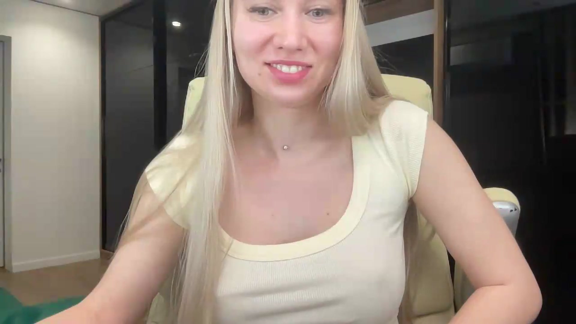 Gallery image thumbnail from Miss_Sylvia's myfreecams stream on, 05/19/2026, 22:41 image 11 of 20