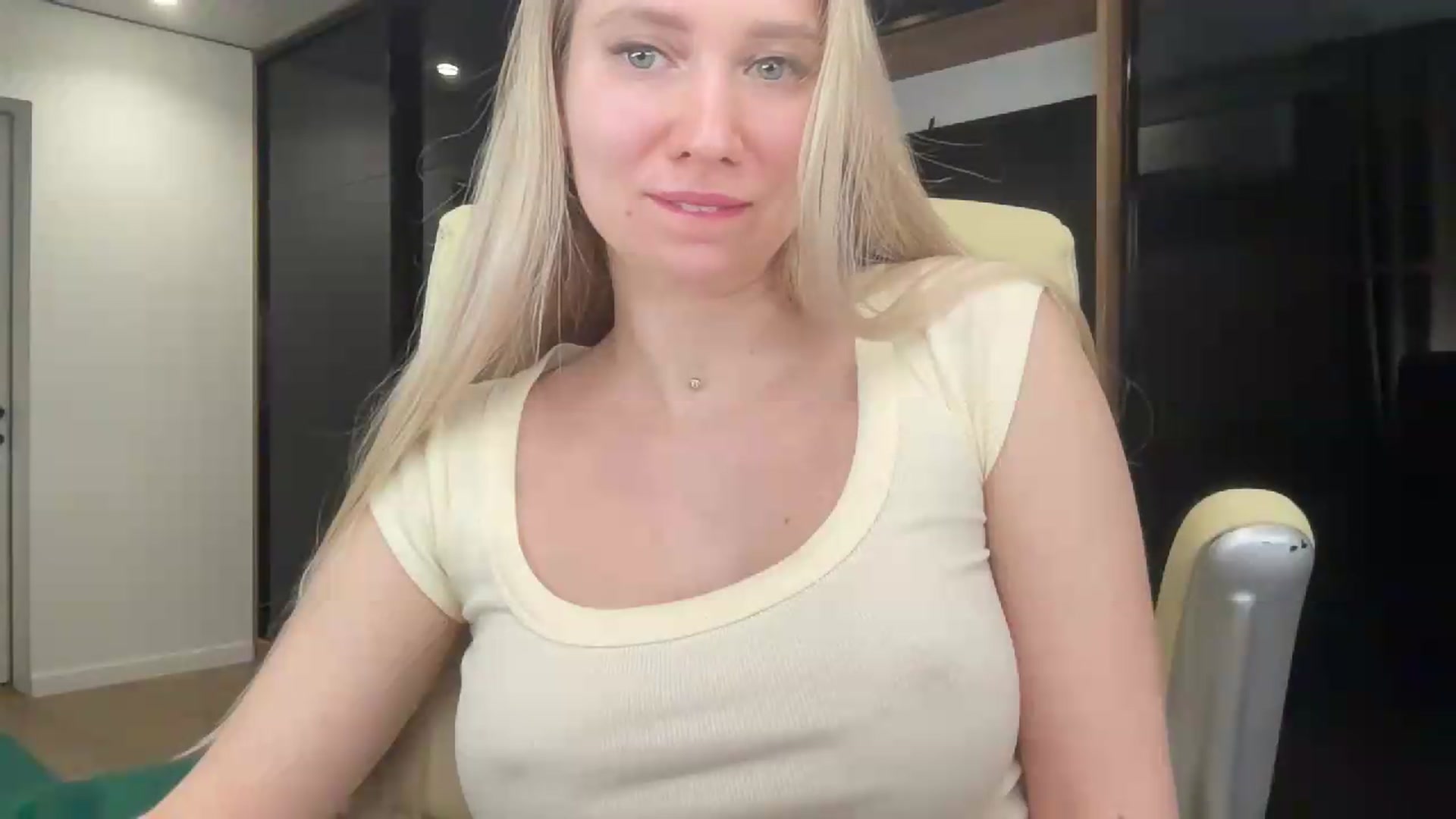 Gallery image thumbnail from Miss_Sylvia's myfreecams stream on, 05/19/2026, 22:41 image 2 of 20
