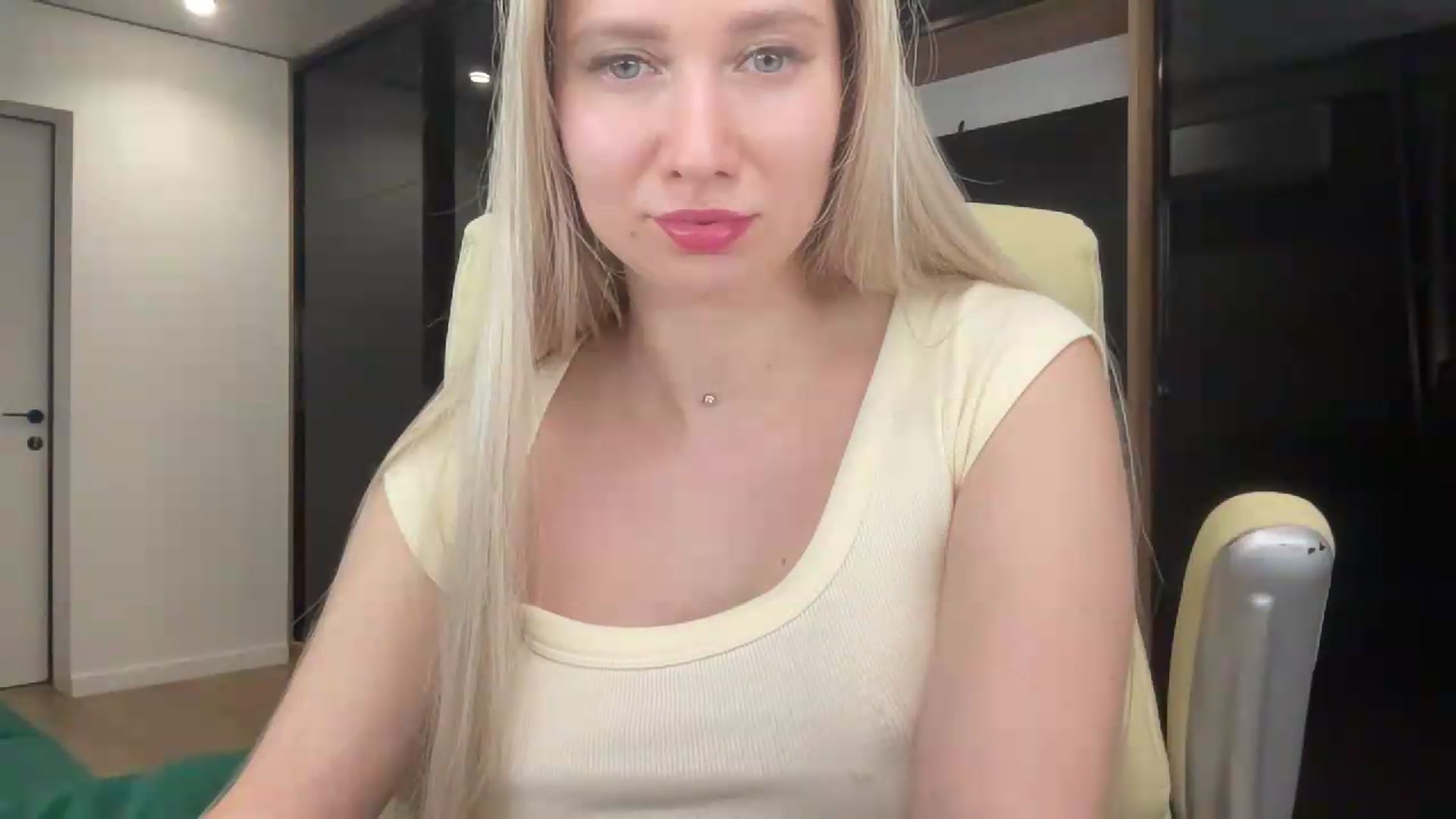 Gallery image thumbnail from Miss_Sylvia's myfreecams stream on, 05/19/2026, 23:32 image 2 of 20
