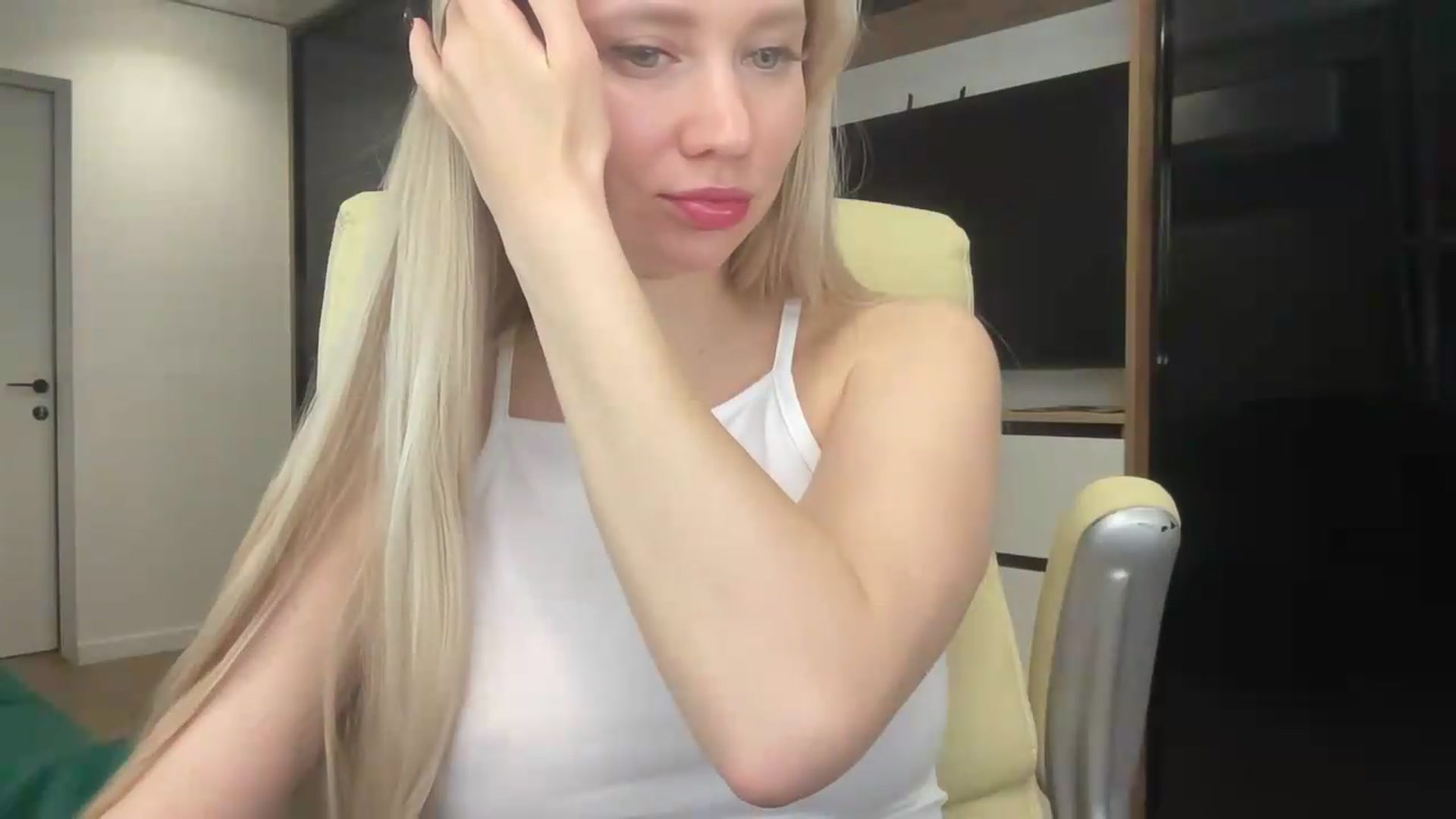 Gallery image thumbnail from Miss_Sylvia's myfreecams stream on, 05/20/2026, 18:29 image 9 of 20