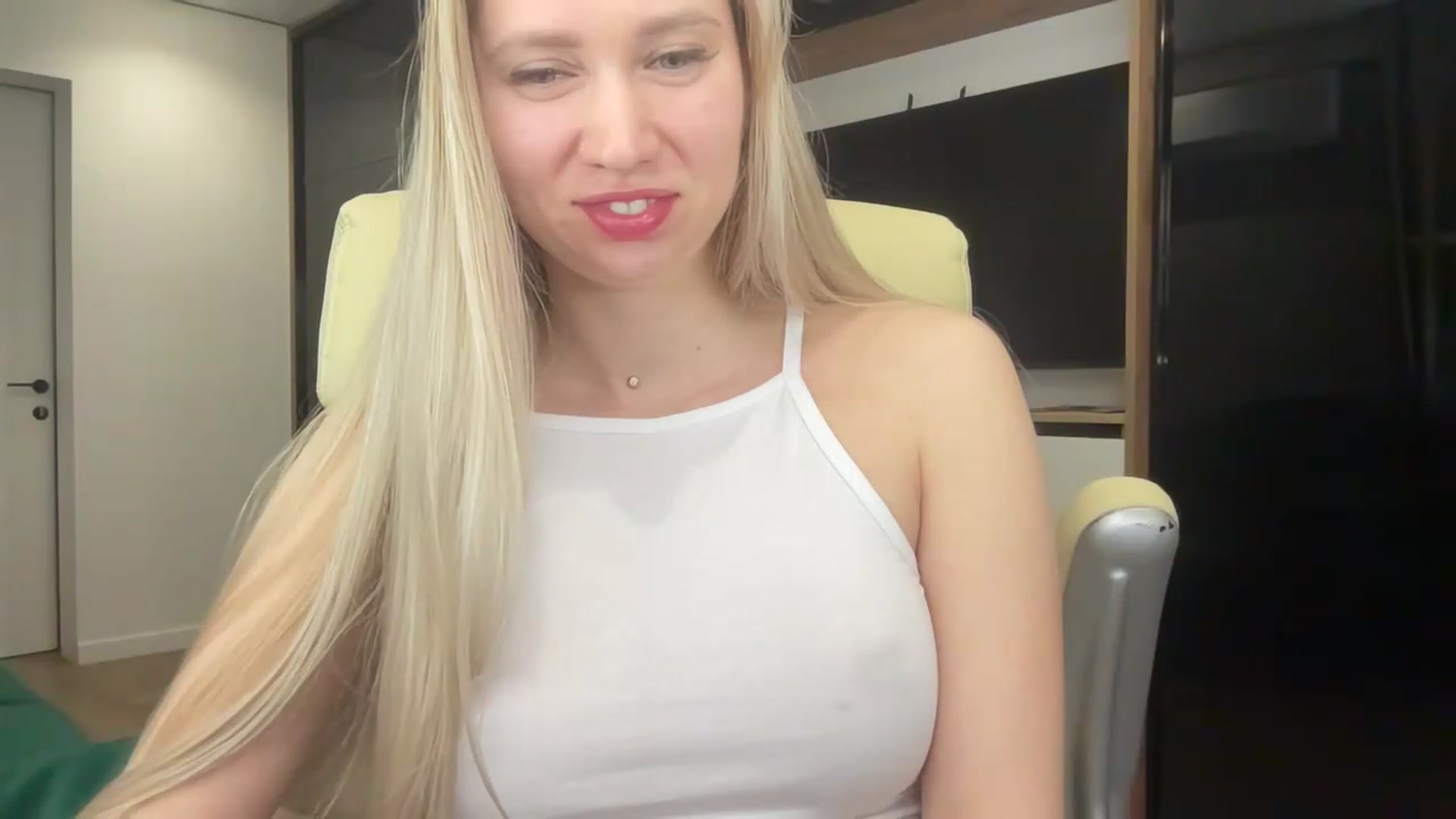 Gallery image thumbnail from Miss_Sylvia's myfreecams stream on, 05/20/2026, 18:29 image 13 of 20