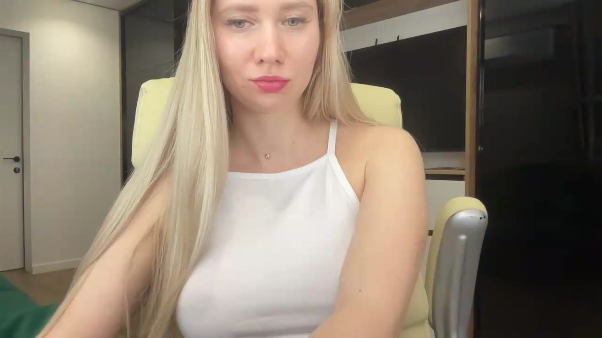 Gallery image thumbnail from Miss_Sylvia's myfreecams stream on, 05/20/2026, 18:29 image 8 of 20