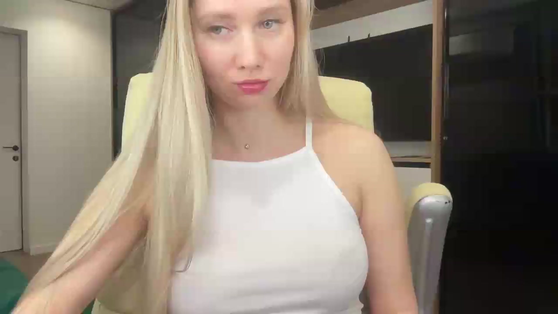 Gallery image thumbnail from Miss_Sylvia's myfreecams stream on, 05/20/2026, 18:29 image 10 of 20