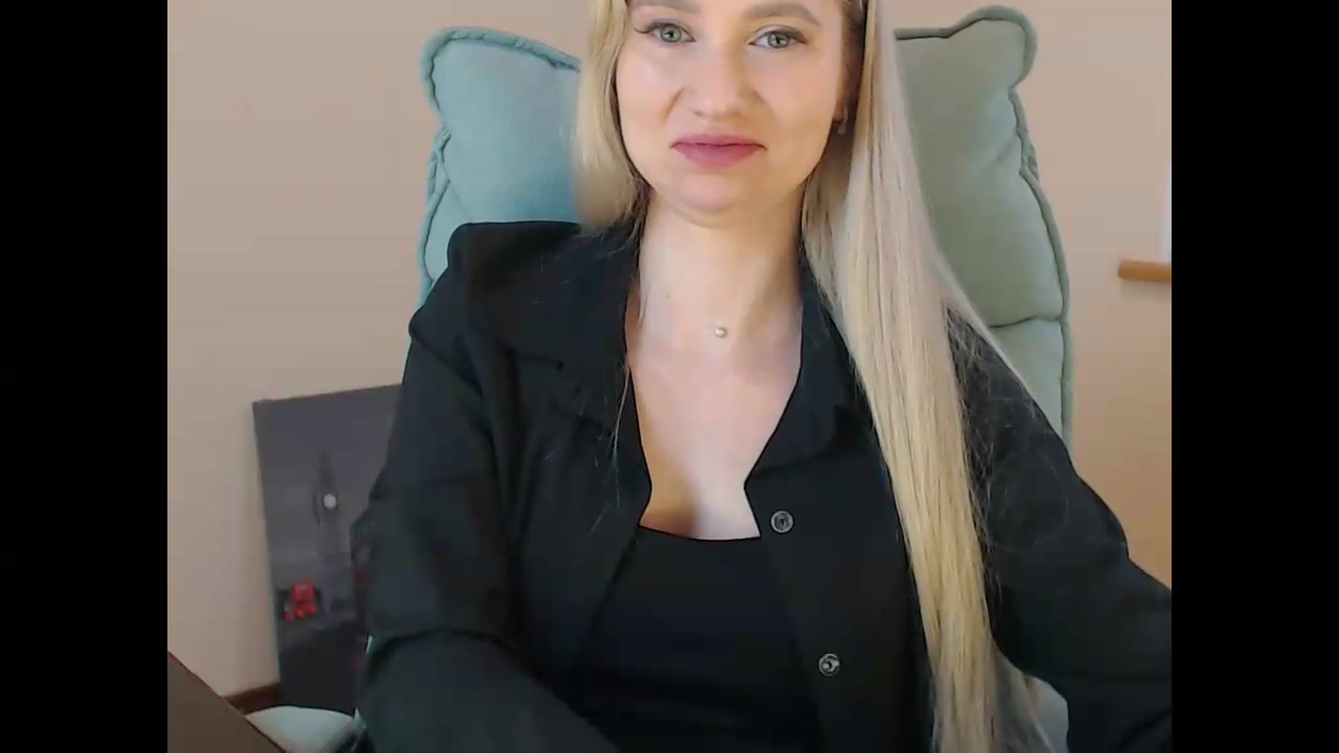 Gallery image thumbnail from Miss_Sylvia's myfreecams stream on, 05/21/2026, 18:16 image 2 of 20