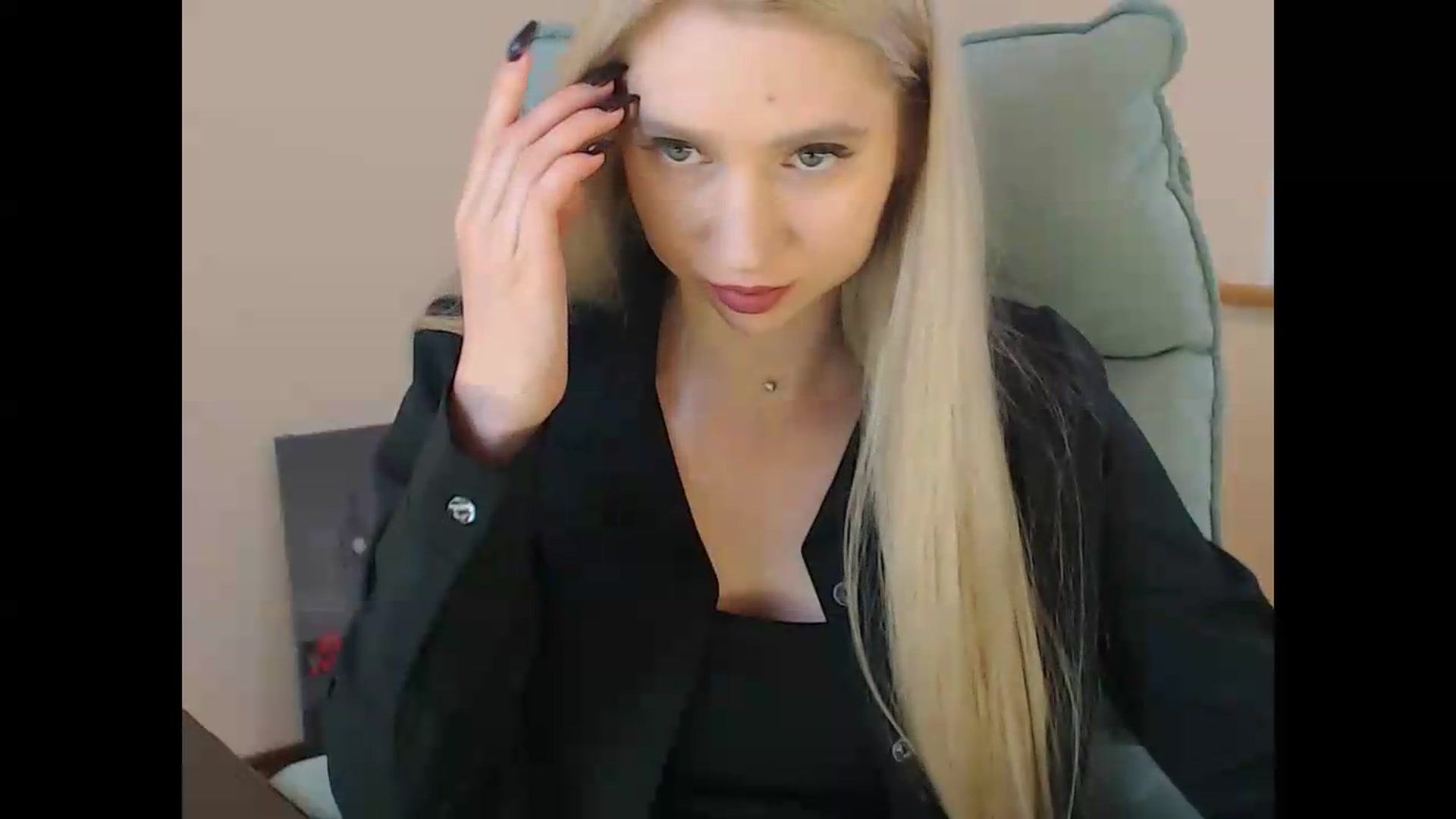 Gallery image thumbnail from Miss_Sylvia's myfreecams stream on, 05/21/2026, 18:16 image 12 of 20