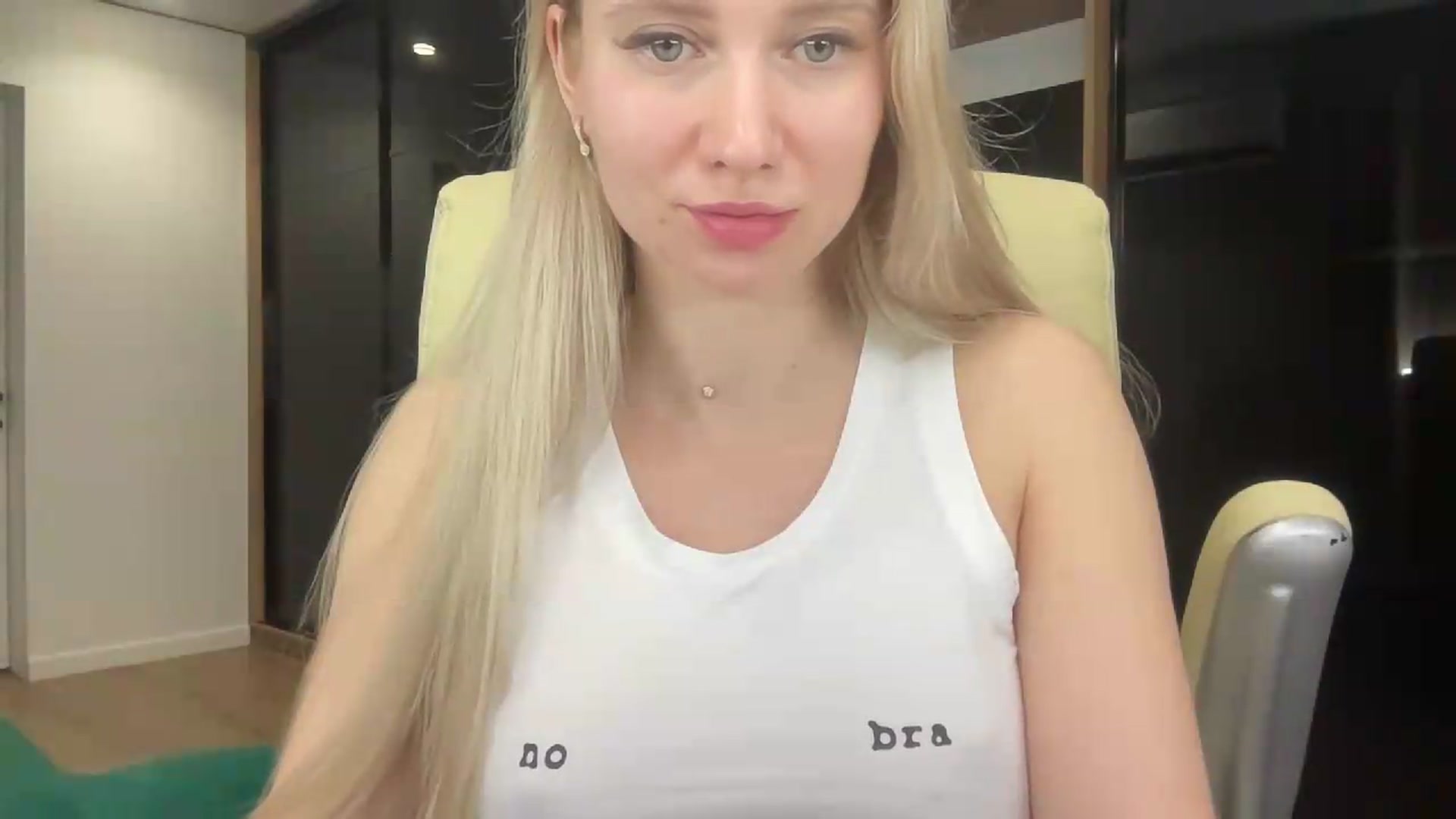Gallery image thumbnail from Miss_Sylvia's myfreecams stream on, 05/22/2026, 19:51 image 3 of 20
