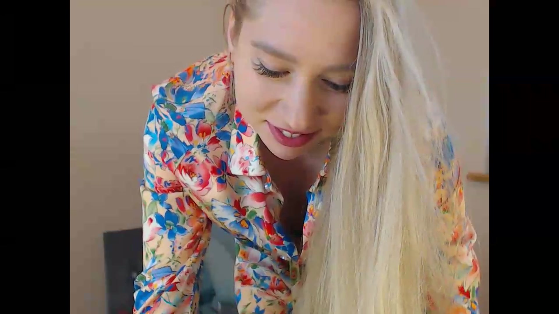 Gallery image thumbnail from Miss_Sylvia's myfreecams stream on, 05/23/2026, 12:56 image 15 of 20