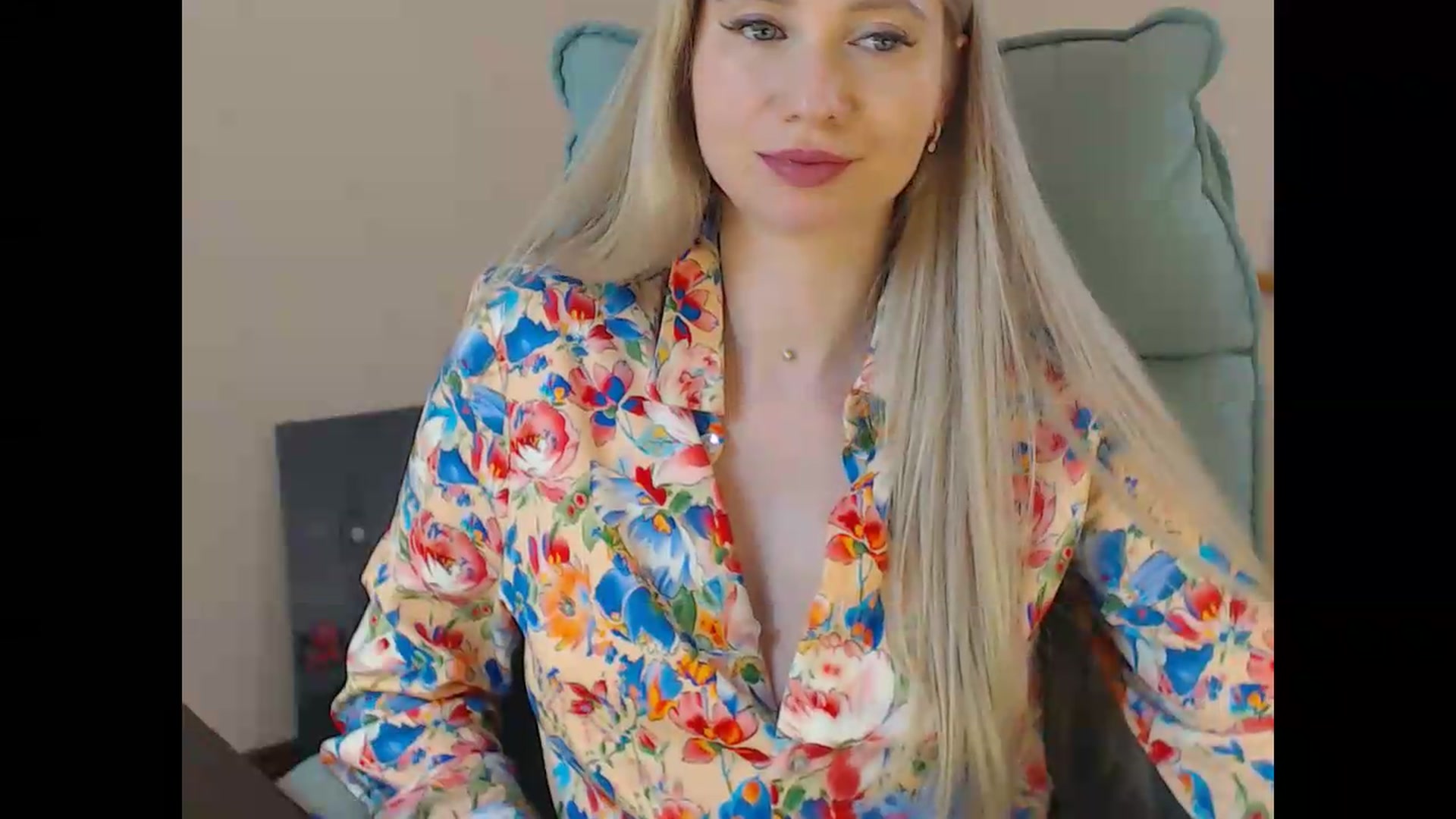 Gallery image thumbnail from Miss_Sylvia's myfreecams stream on, 05/23/2026, 16:19 image 15 of 20