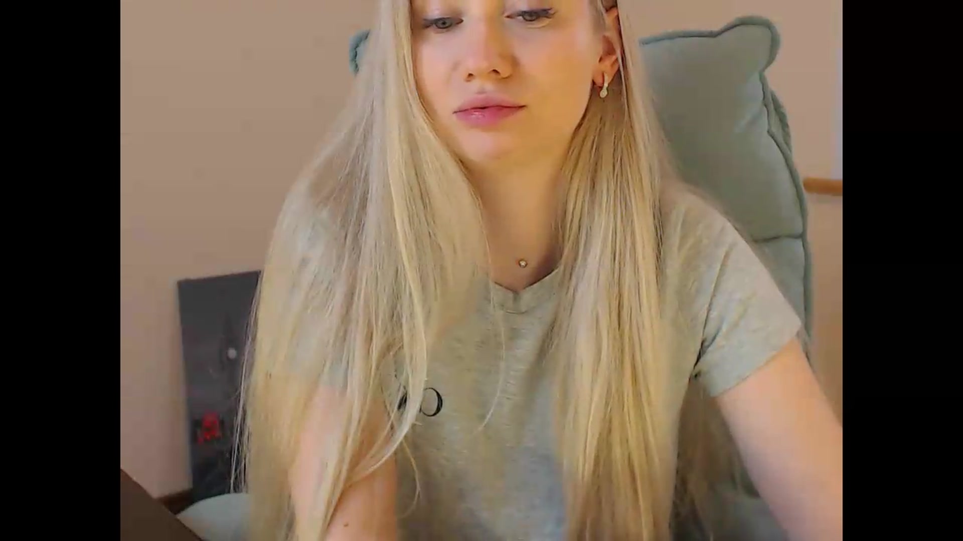 Gallery image thumbnail from Miss_Sylvia's myfreecams stream on, 05/25/2026, 15:14 image 13 of 20