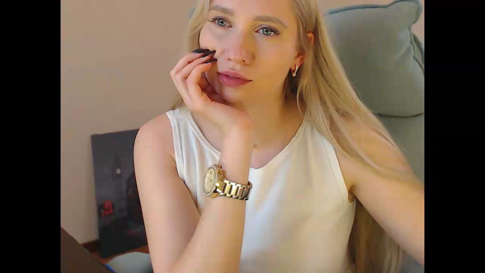 Gallery image thumbnail from Miss_Sylvia's myfreecams stream on, 05/25/2026, 18:58 image 19 of 20