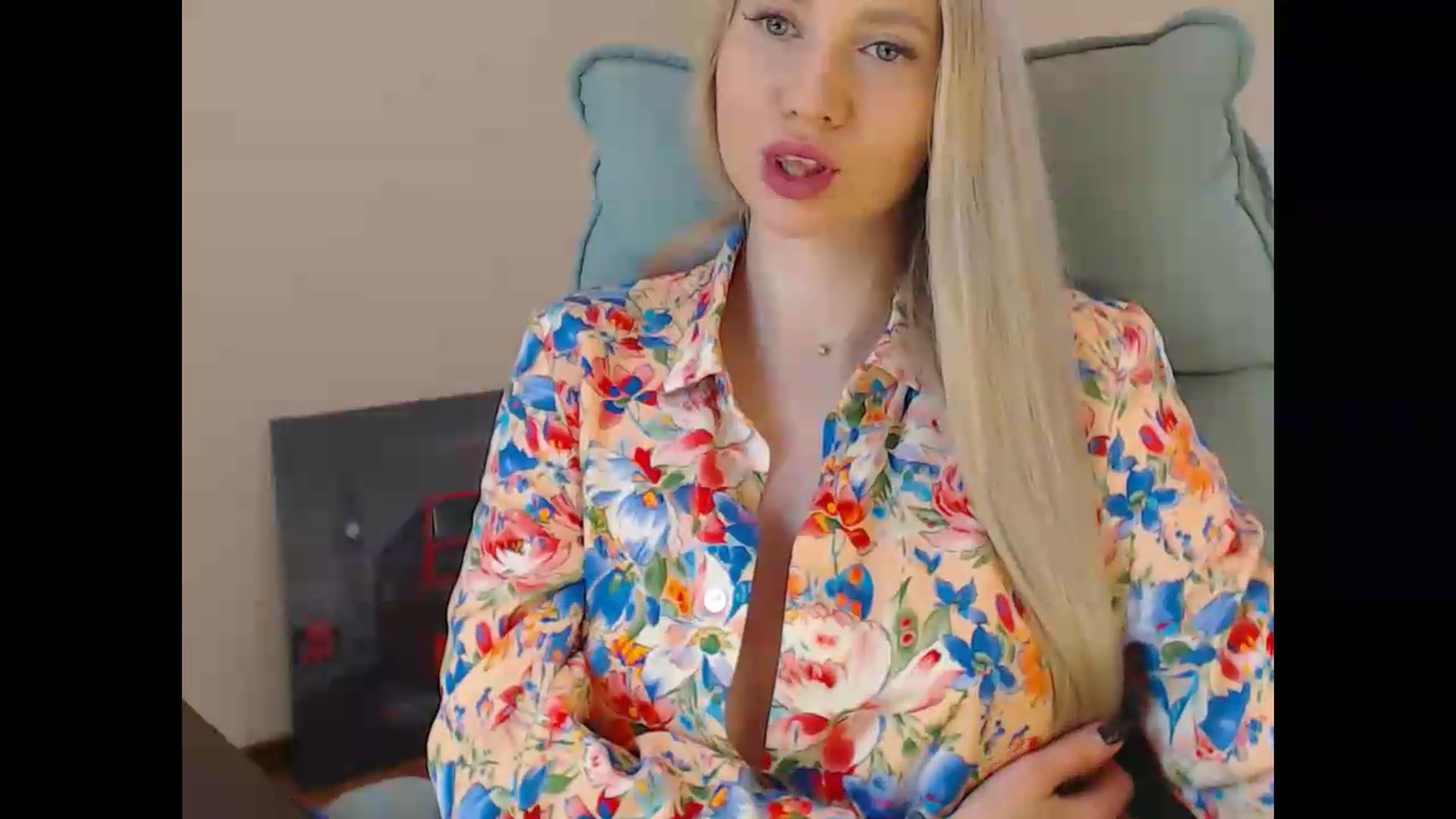 Gallery image thumbnail from Miss_Sylvia's myfreecams stream on, 05/26/2026, 18:17 image 4 of 20