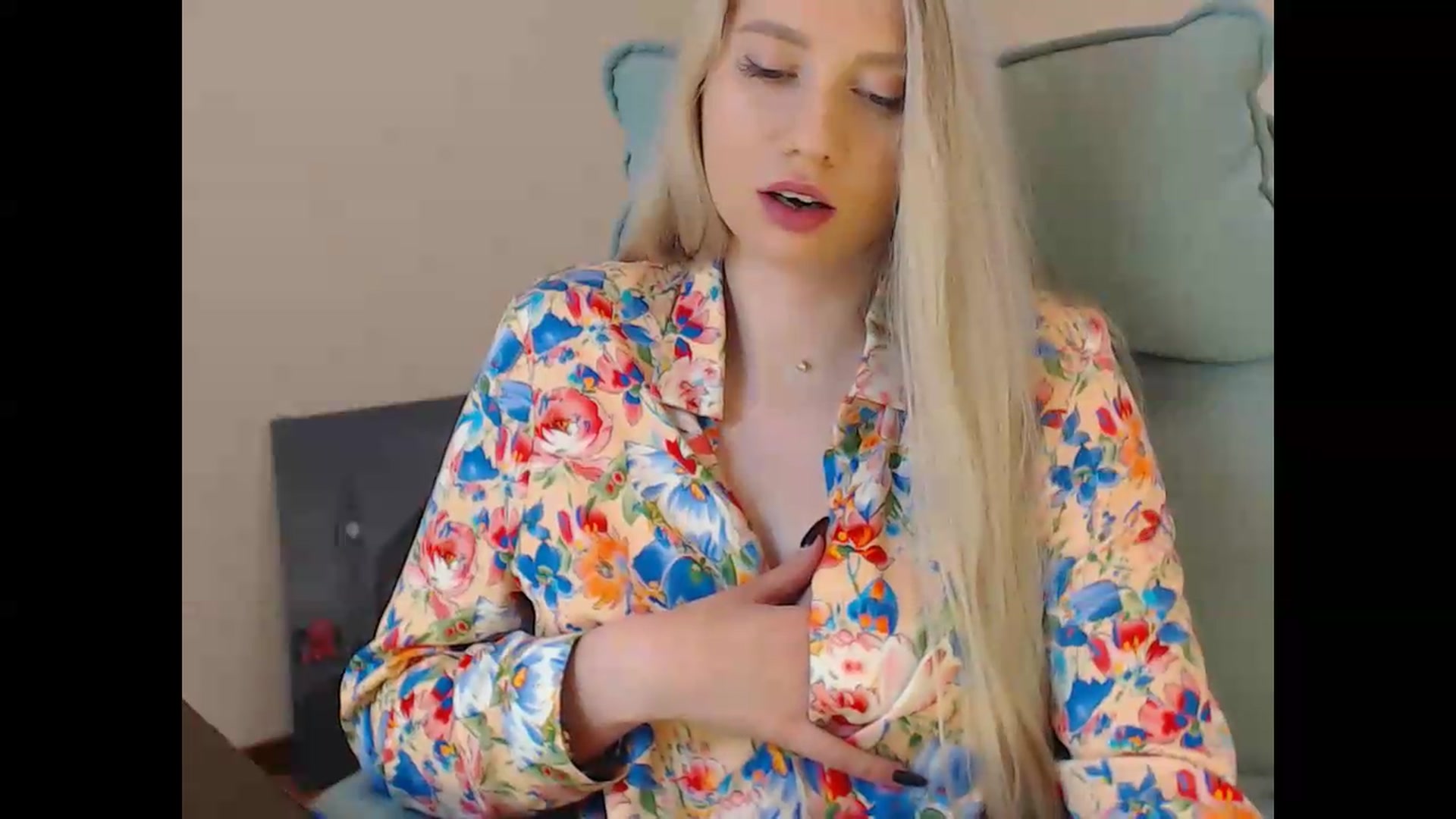 Gallery image thumbnail from Miss_Sylvia's myfreecams stream on, 05/26/2026, 18:17 image 13 of 20
