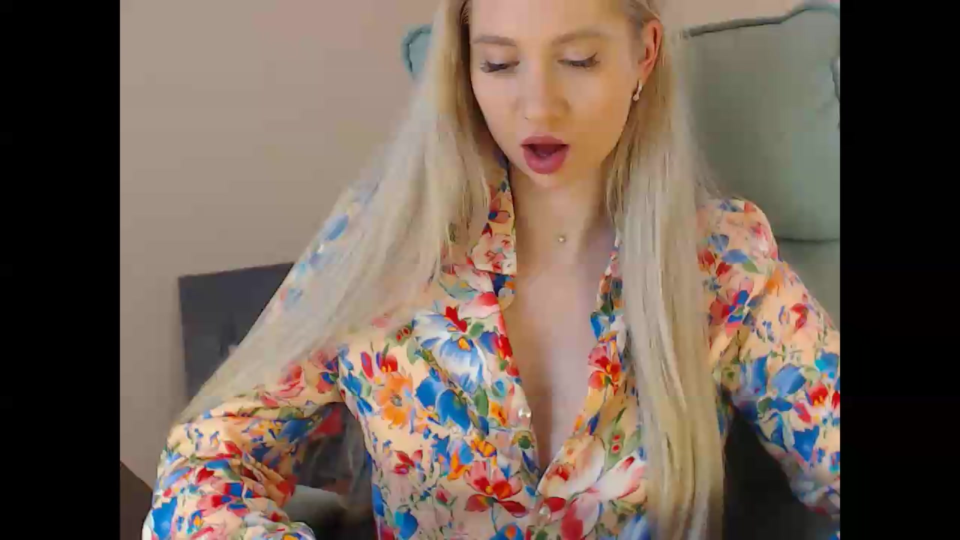 Gallery image thumbnail from Miss_Sylvia's myfreecams stream on, 05/26/2026, 18:17 image 12 of 20