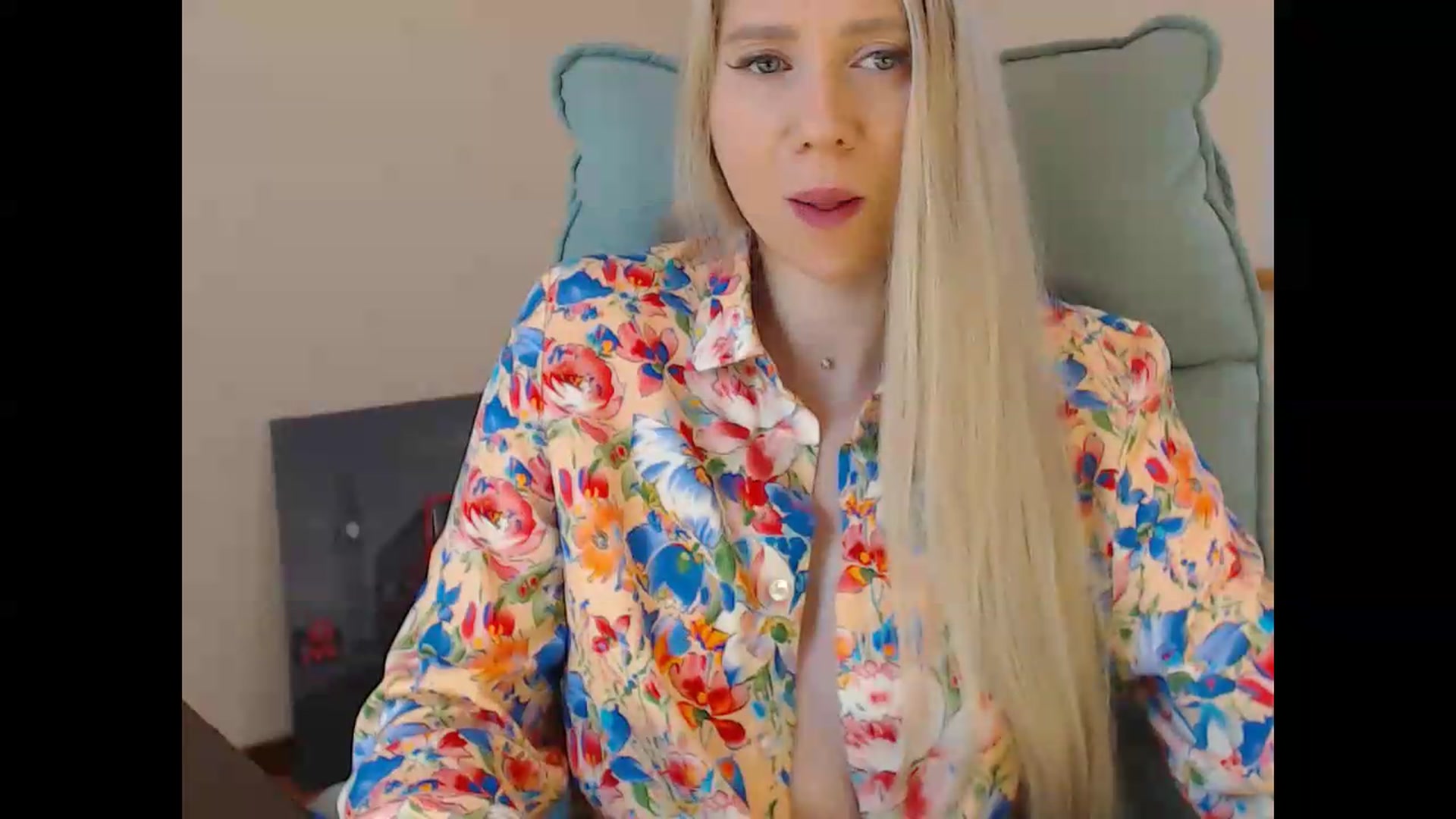Gallery image thumbnail from Miss_Sylvia's myfreecams stream on, 05/26/2026, 18:17 image 6 of 20