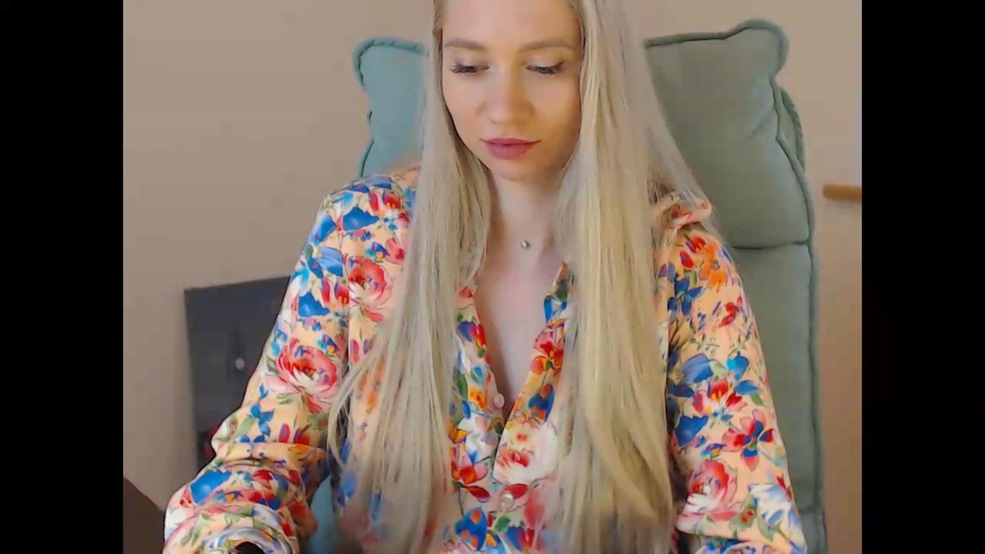 Gallery image thumbnail from Miss_Sylvia's myfreecams stream on, 05/26/2026, 19:06 image 12 of 20