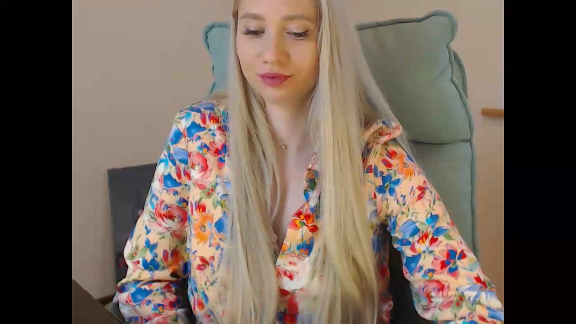 Gallery image thumbnail from Miss_Sylvia's myfreecams stream on, 05/26/2026, 19:06 image 14 of 20