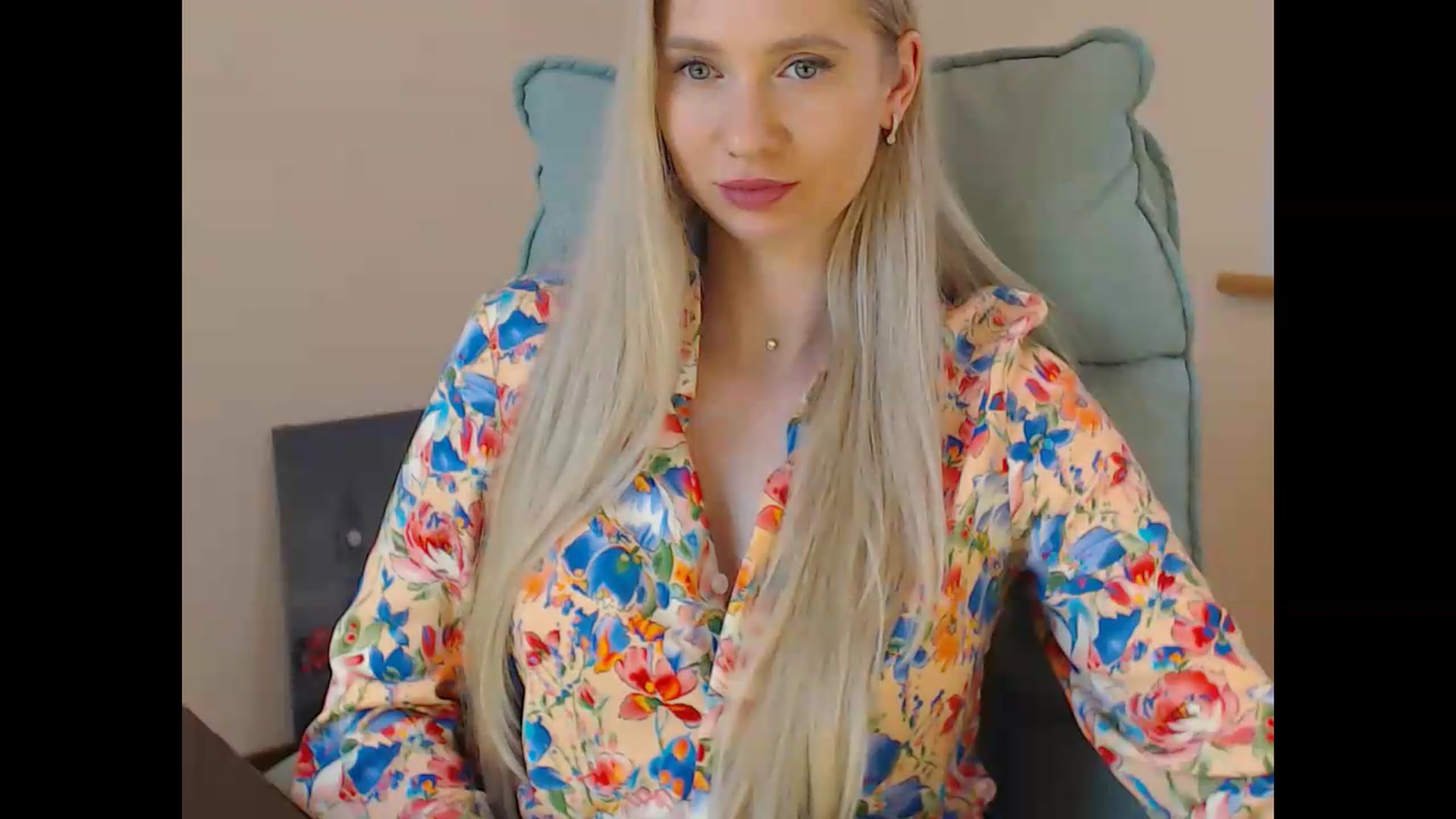 Gallery image thumbnail from Miss_Sylvia's myfreecams stream on, 05/26/2026, 19:06 image 20 of 20
