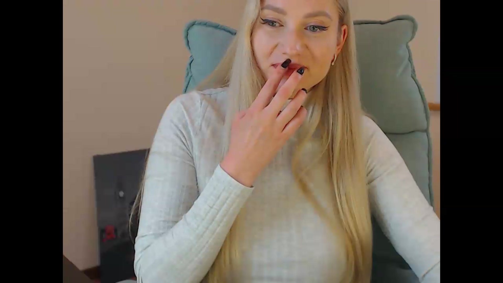 Gallery image thumbnail from Miss_Sylvia's myfreecams stream on, 05/28/2026, 19:09 image 4 of 20