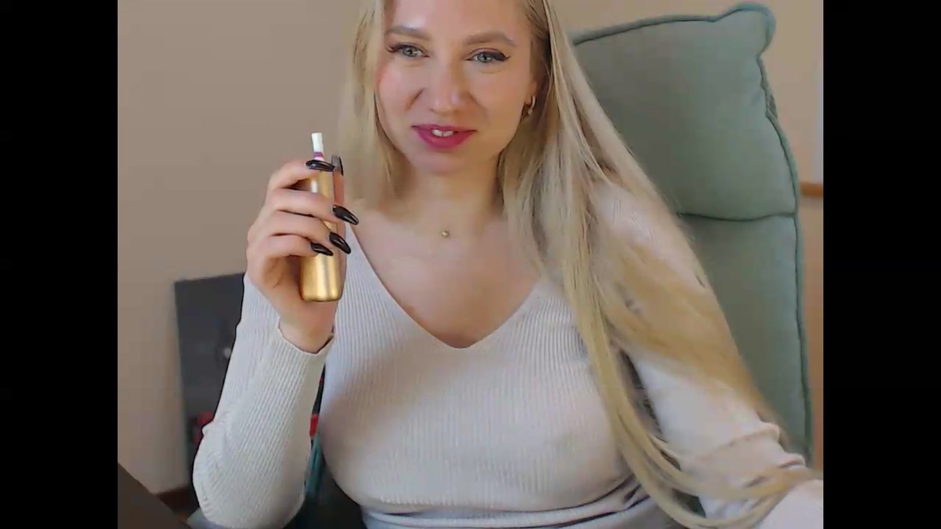 Gallery image thumbnail from Miss_Sylvia's myfreecams stream on, 05/29/2026, 19:23 image 4 of 20