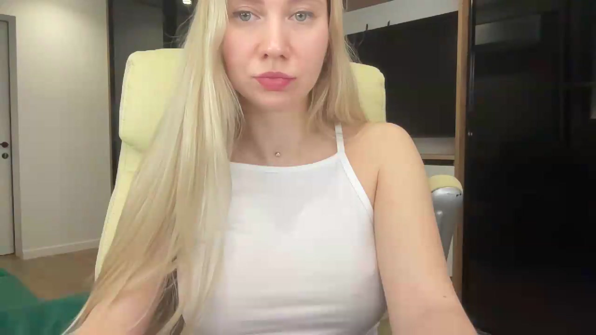 Gallery image thumbnail from Miss_Sylvia's myfreecams stream on, 06/01/2026, 18:53 image 7 of 20