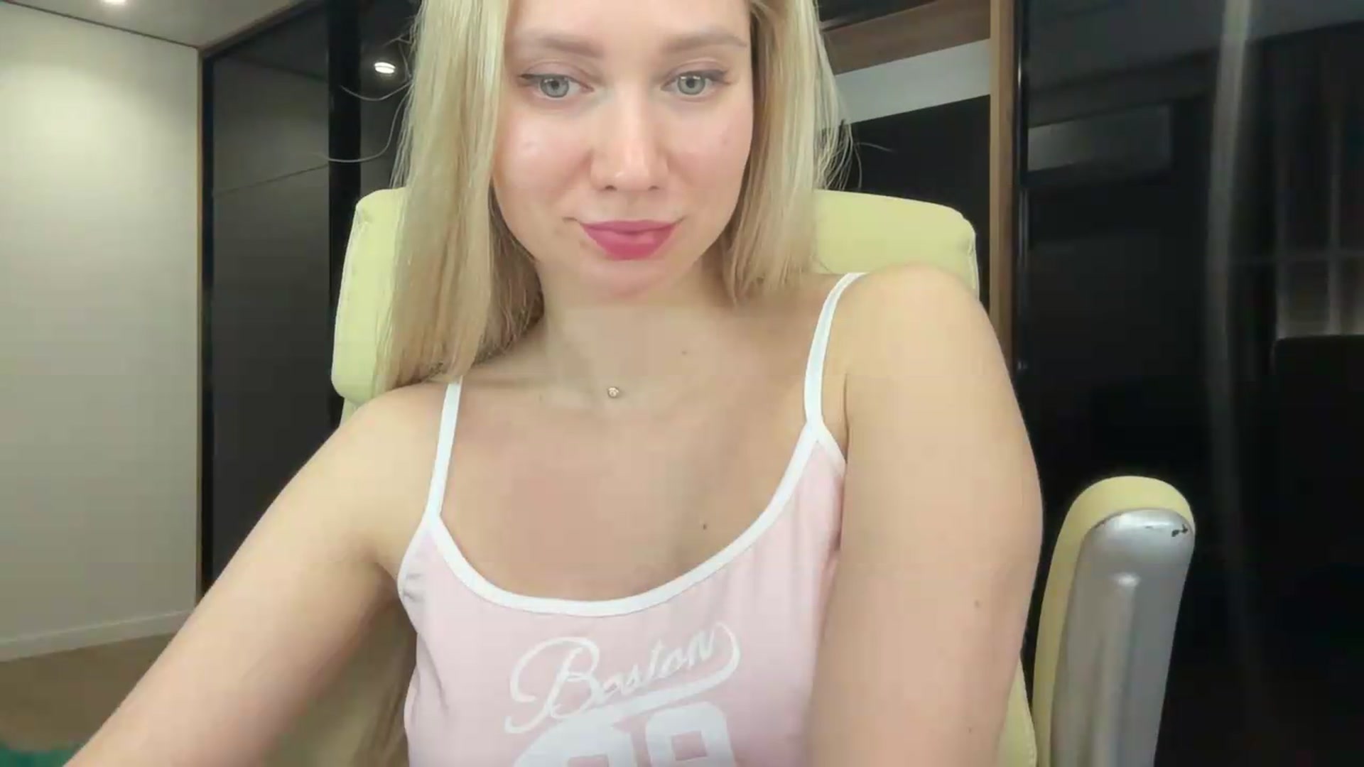 Gallery image thumbnail from Miss_Sylvia's myfreecams stream on, 06/03/2026, 21:37 image 6 of 20