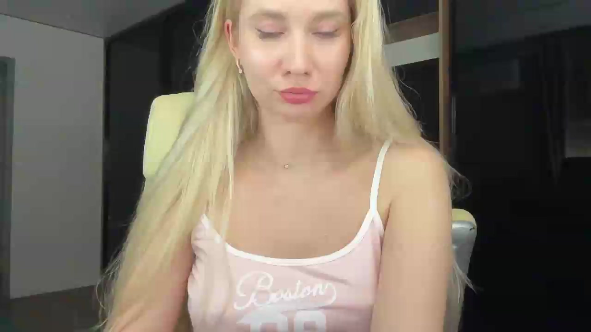 Gallery image thumbnail from Miss_Sylvia's myfreecams stream on, 06/05/2026, 20:57 image 9 of 20
