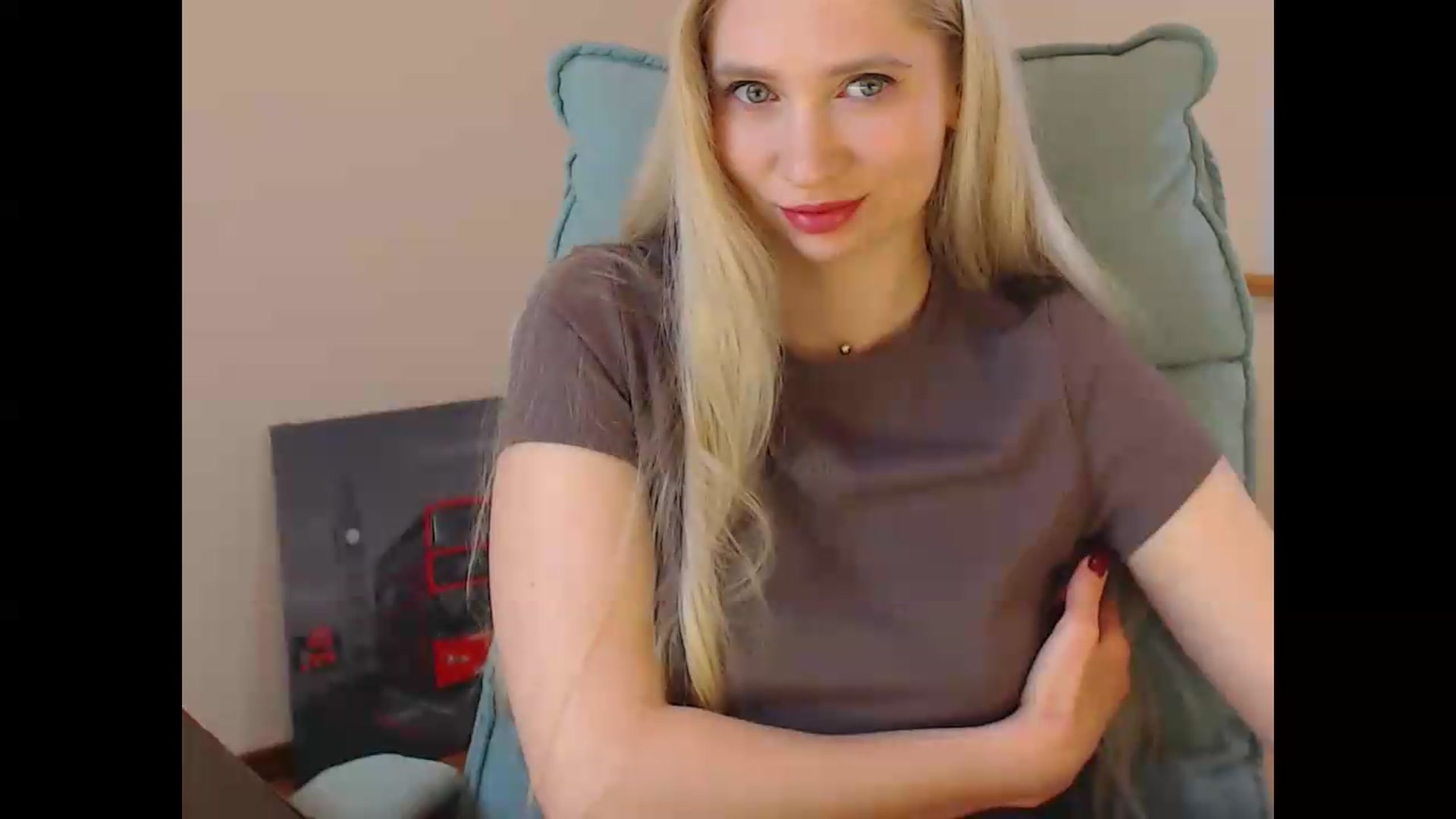 Gallery image thumbnail from Miss_Sylvia's myfreecams stream on, 06/06/2026, 18:51 image 15 of 20