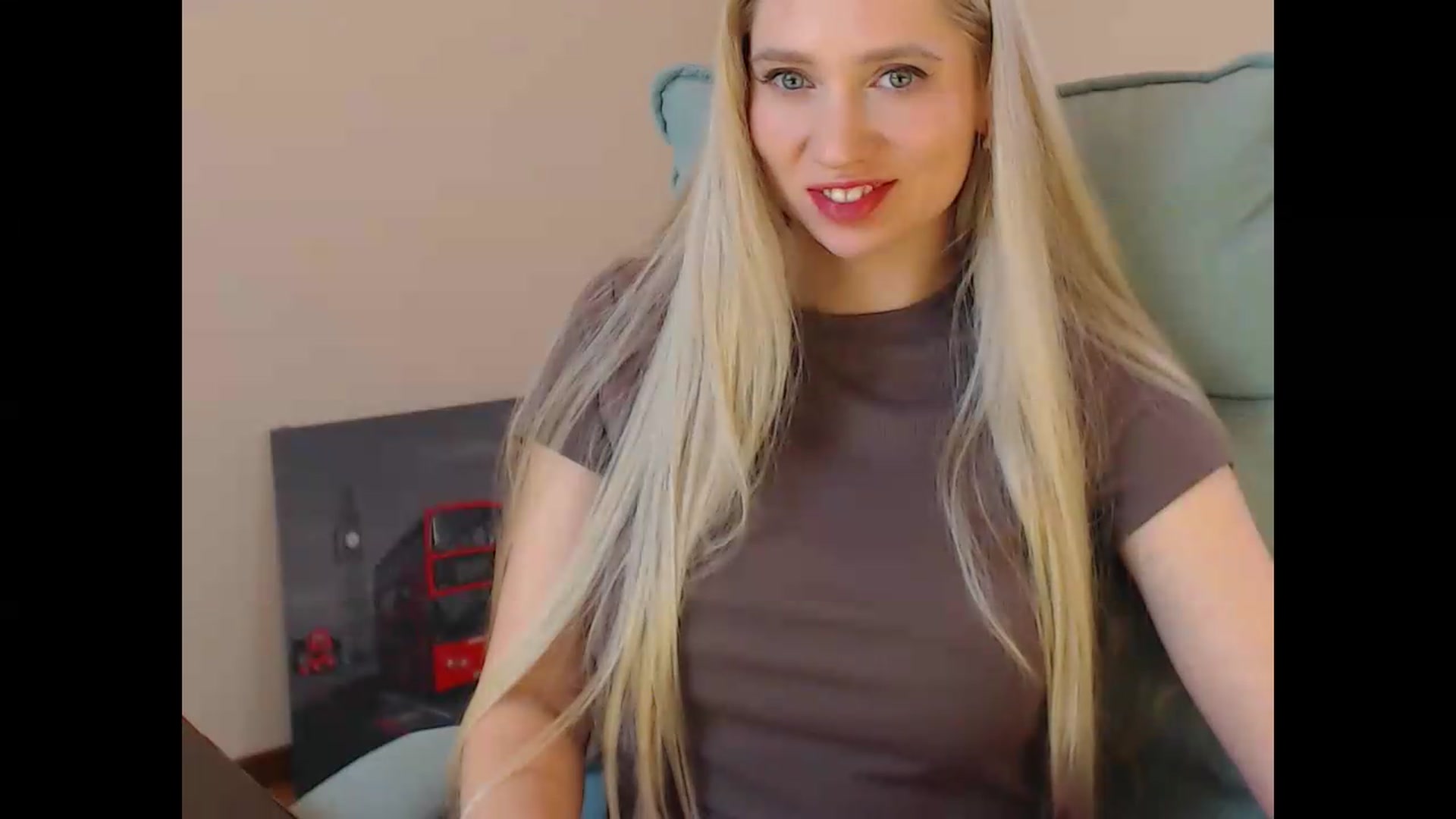 Gallery image thumbnail from Miss_Sylvia's myfreecams stream on, 06/06/2026, 20:40 image 18 of 20