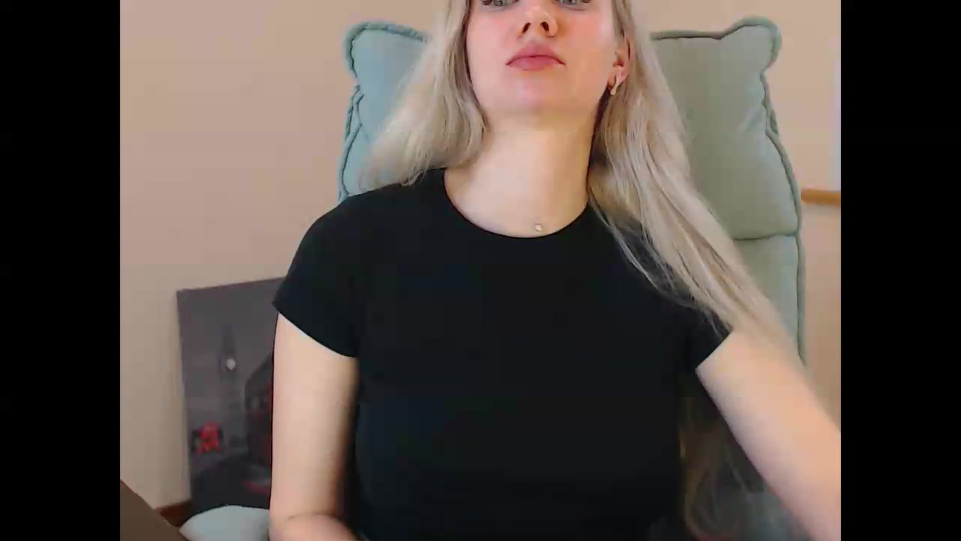 Gallery image thumbnail from Miss_Sylvia's myfreecams stream on, 06/08/2026, 14:43 image 6 of 20