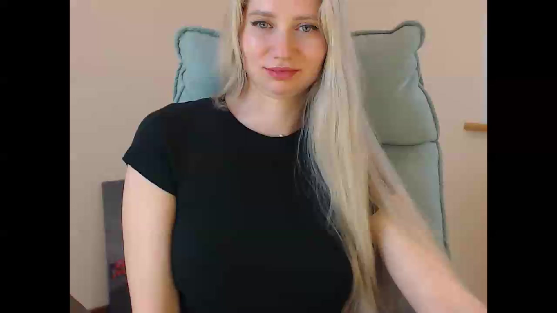 Gallery image thumbnail from Miss_Sylvia's myfreecams stream on, 06/08/2026, 15:31 image 19 of 20