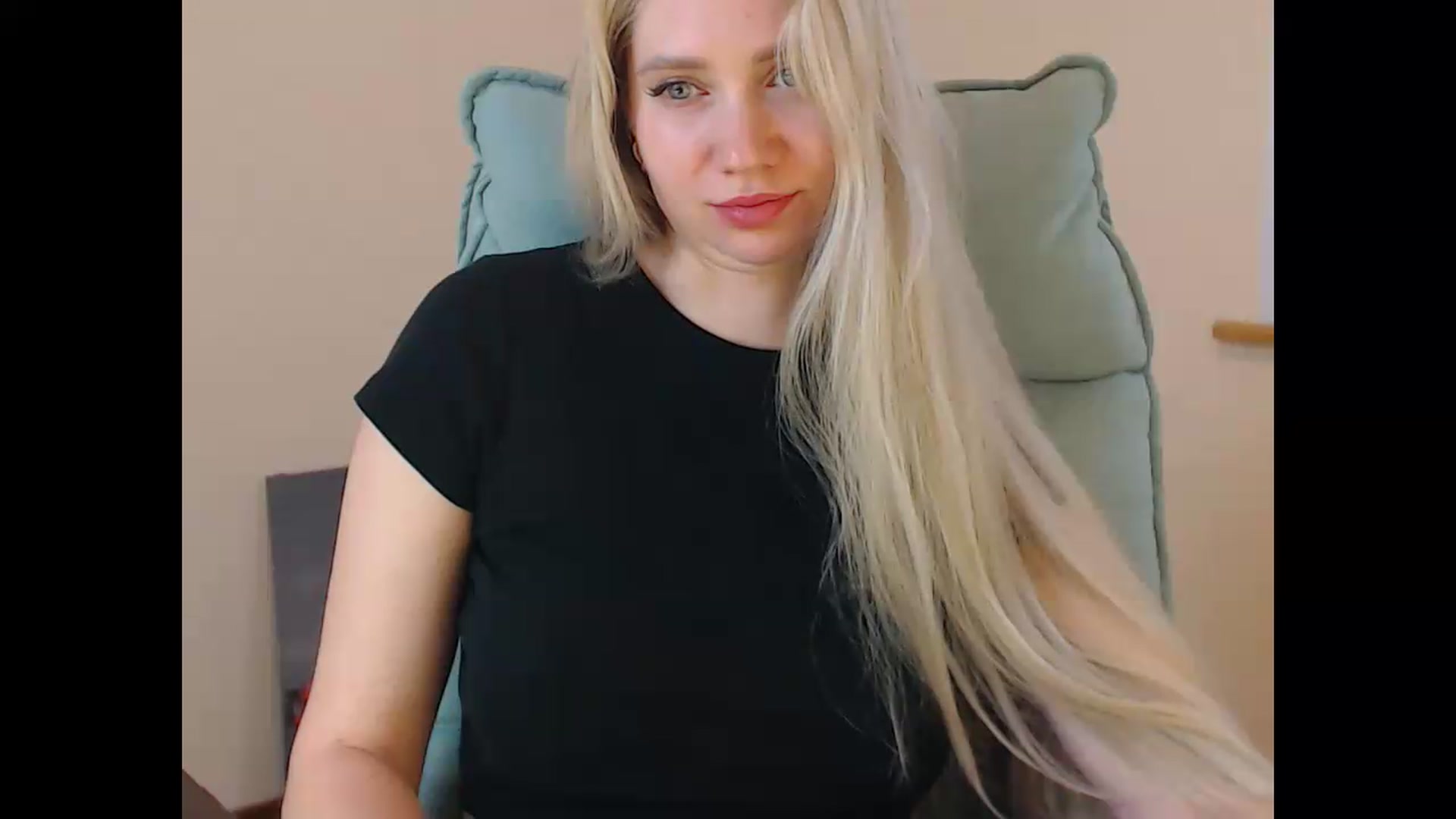 Gallery image thumbnail from Miss_Sylvia's myfreecams stream on, 06/08/2026, 15:31 image 18 of 20