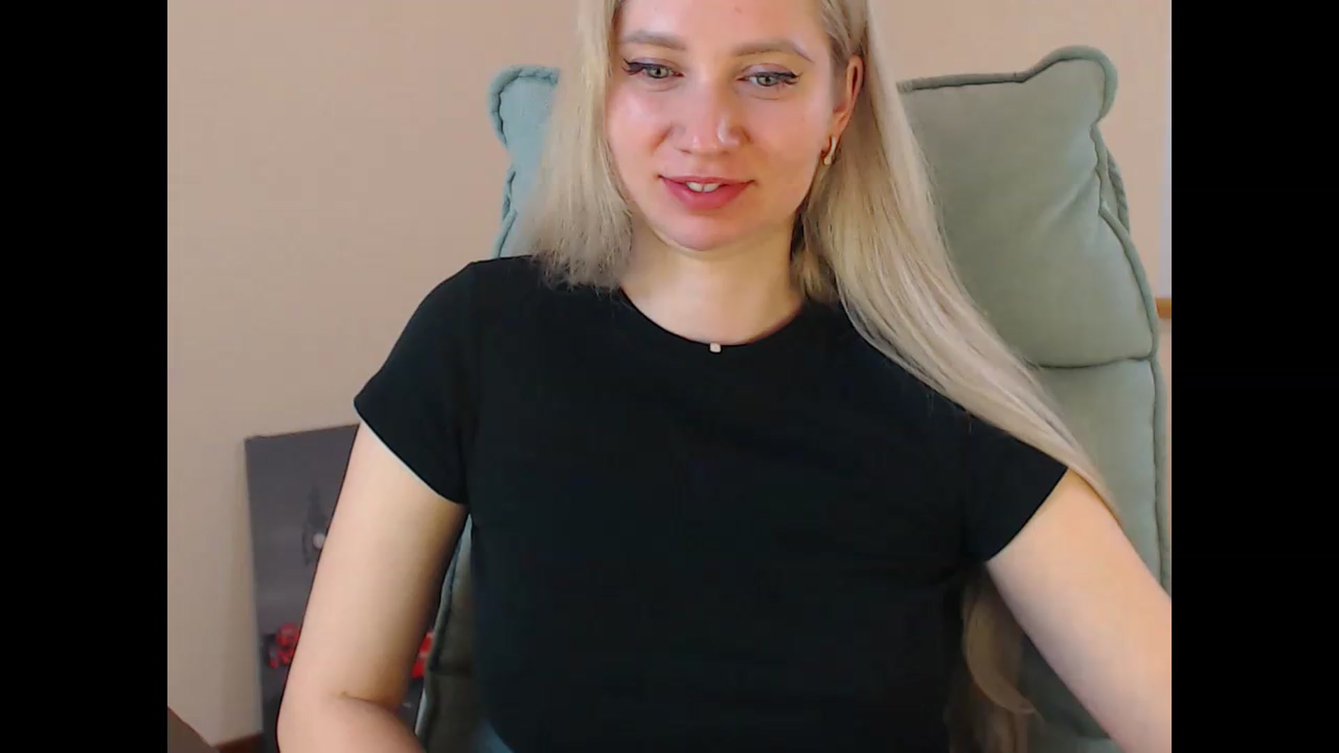 Gallery image thumbnail from Miss_Sylvia's myfreecams stream on, 06/08/2026, 15:31 image 1 of 20