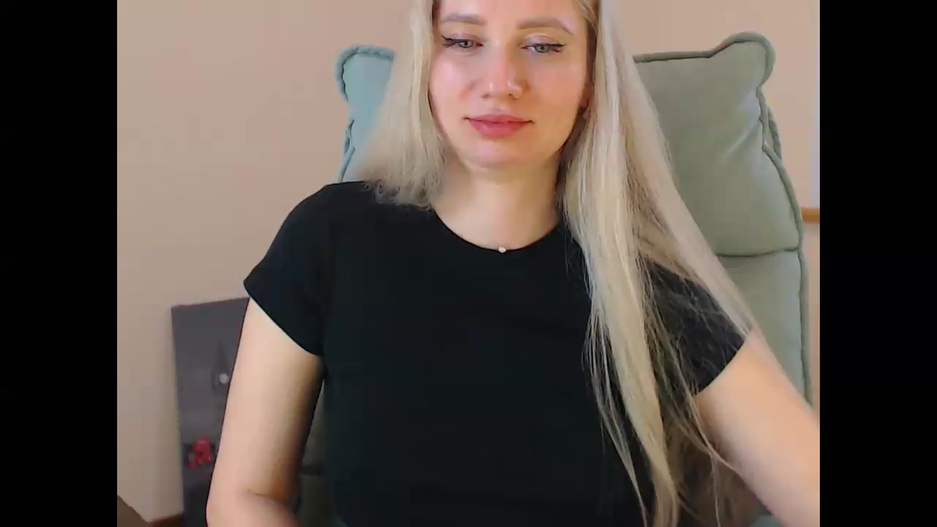 Gallery image thumbnail from Miss_Sylvia's myfreecams stream on, 06/08/2026, 15:31 image 5 of 20
