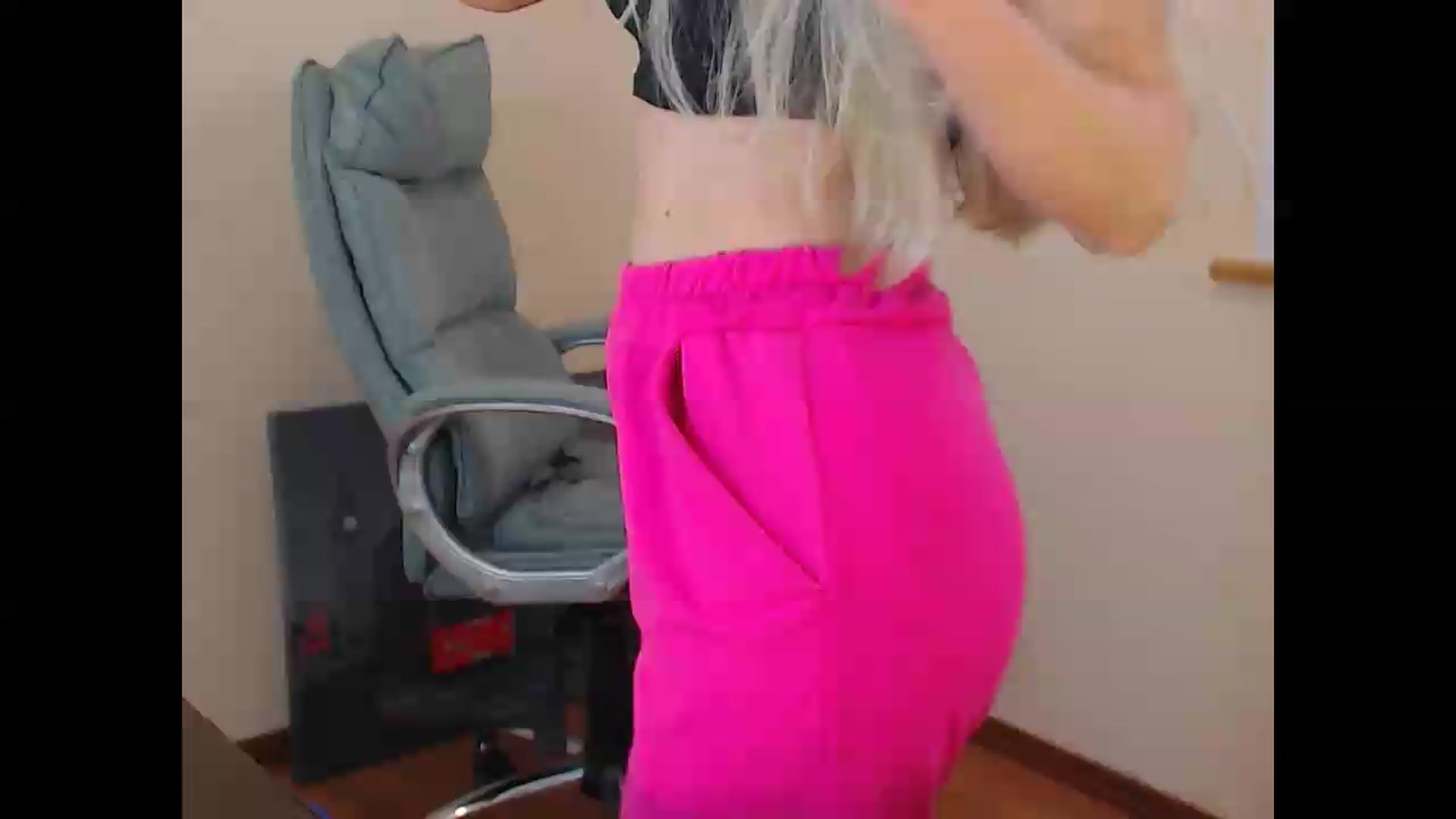 Gallery image thumbnail from Miss_Sylvia's myfreecams stream on, 06/08/2026, 16:23 image 1 of 20
