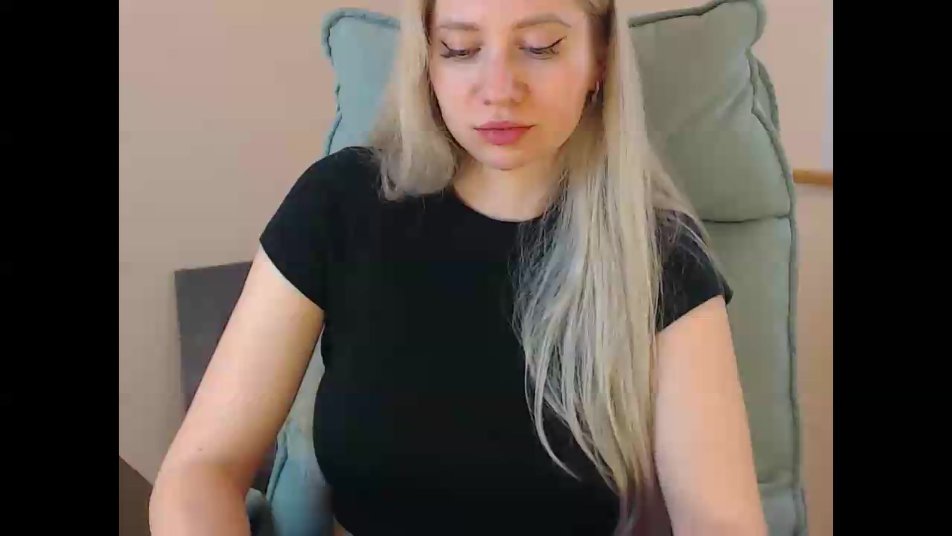 Gallery image thumbnail from Miss_Sylvia's myfreecams stream on, 06/08/2026, 16:23 image 18 of 20