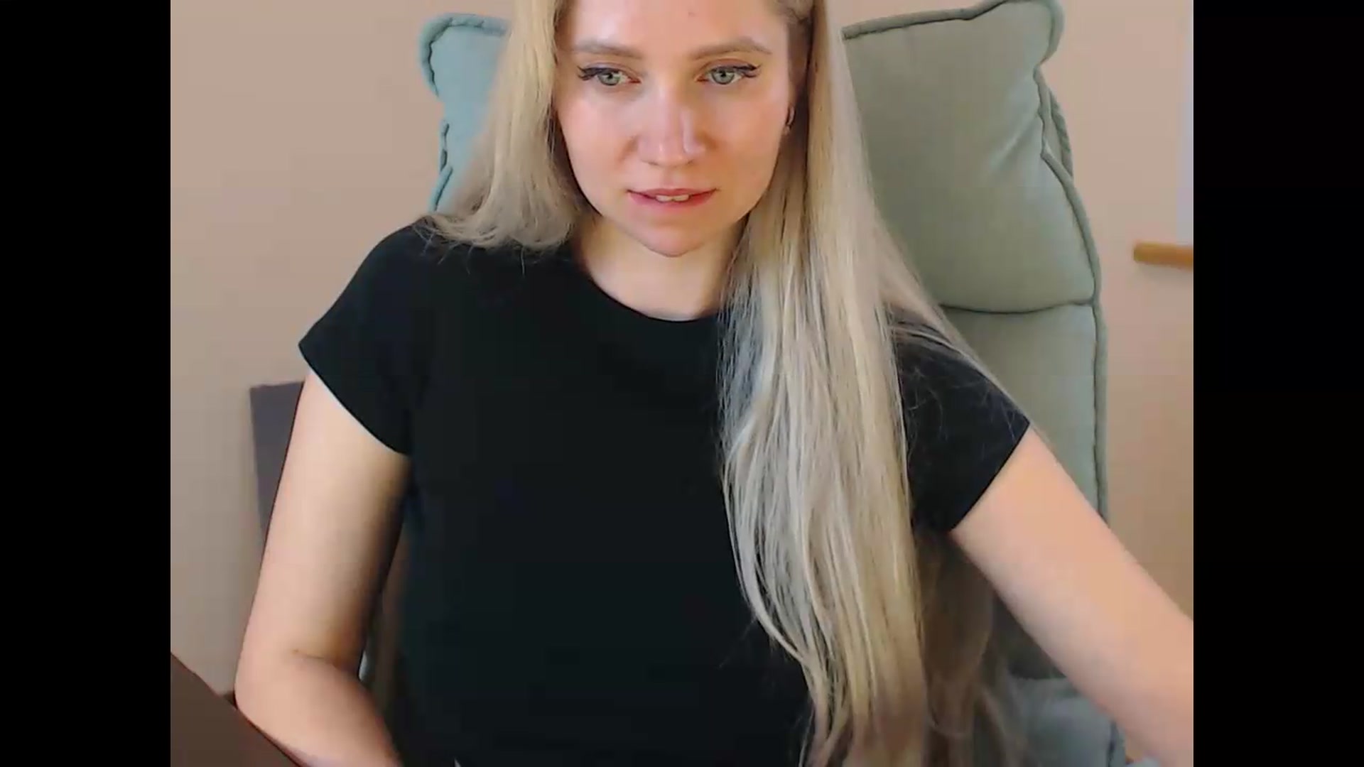 Gallery image thumbnail from Miss_Sylvia's myfreecams stream on, 06/08/2026, 16:23 image 11 of 20
