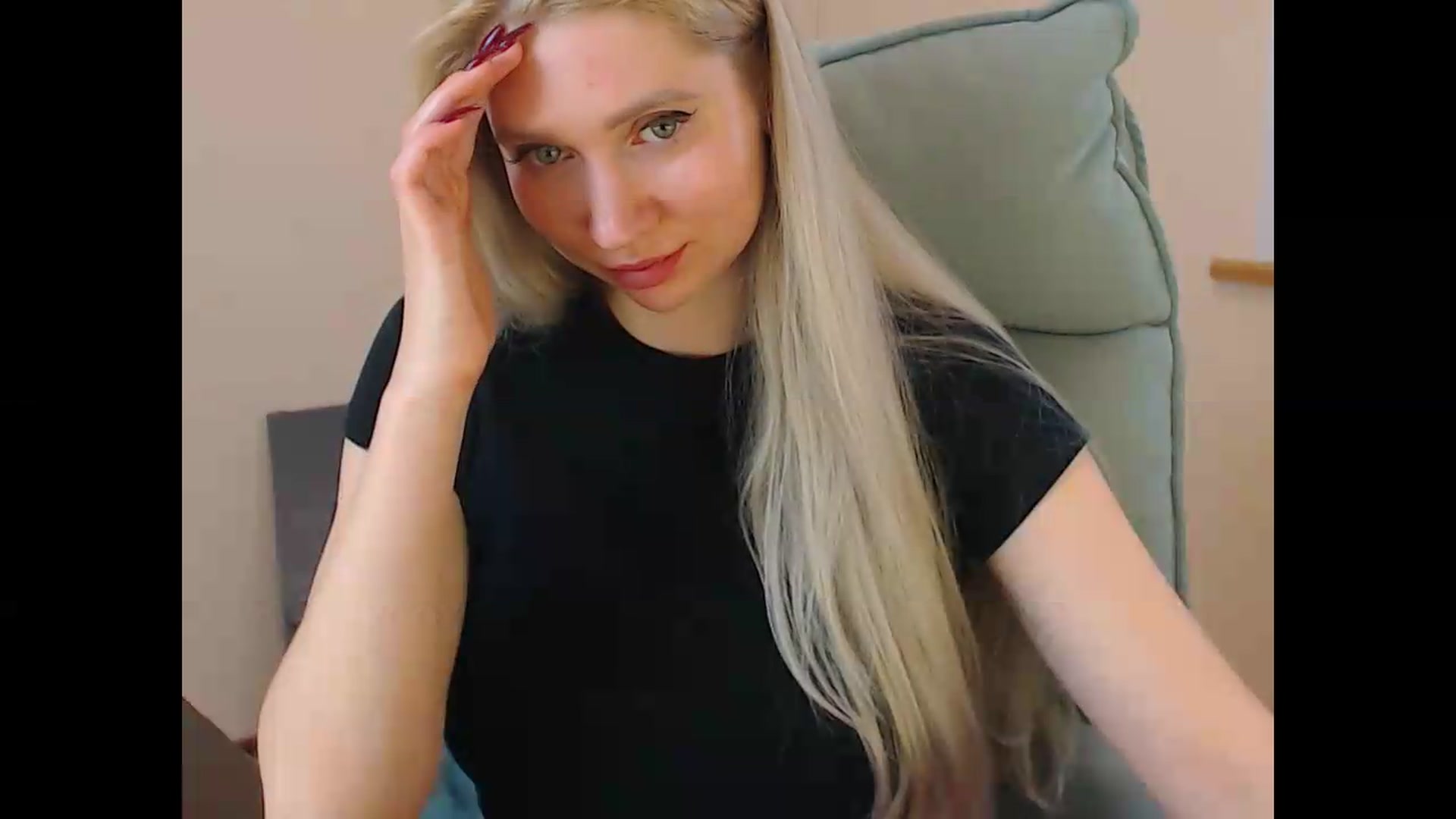 Gallery image thumbnail from Miss_Sylvia's myfreecams stream on, 06/08/2026, 16:23 image 13 of 20