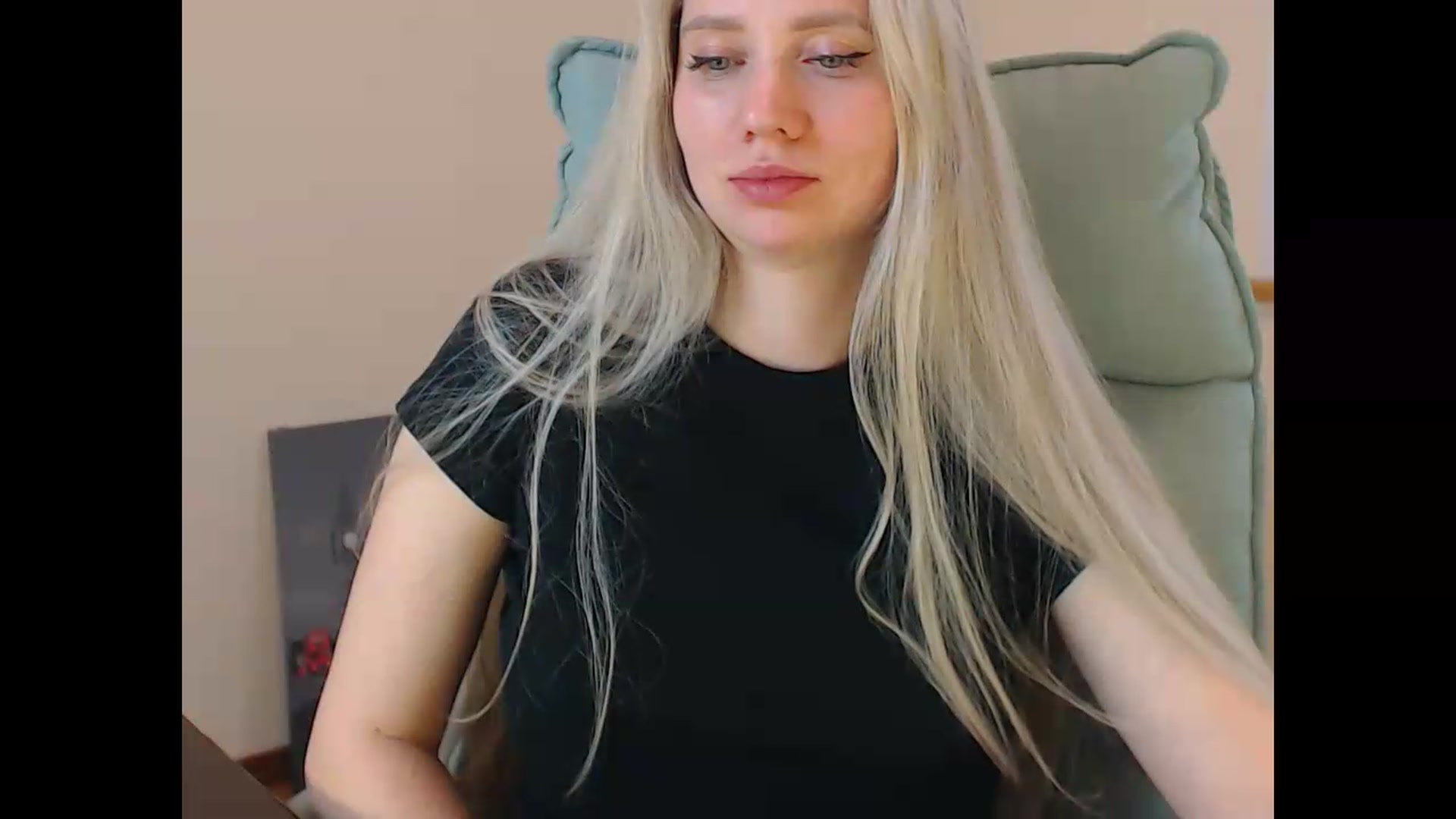 Gallery image thumbnail from Miss_Sylvia's myfreecams stream on, 06/08/2026, 17:51 image 2 of 20