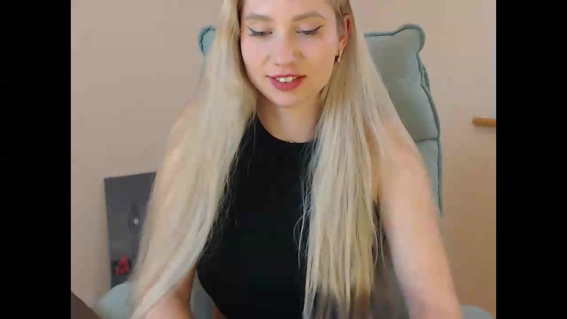 Gallery image thumbnail from Miss_Sylvia's myfreecams stream on, 06/10/2026, 19:13 image 18 of 20
