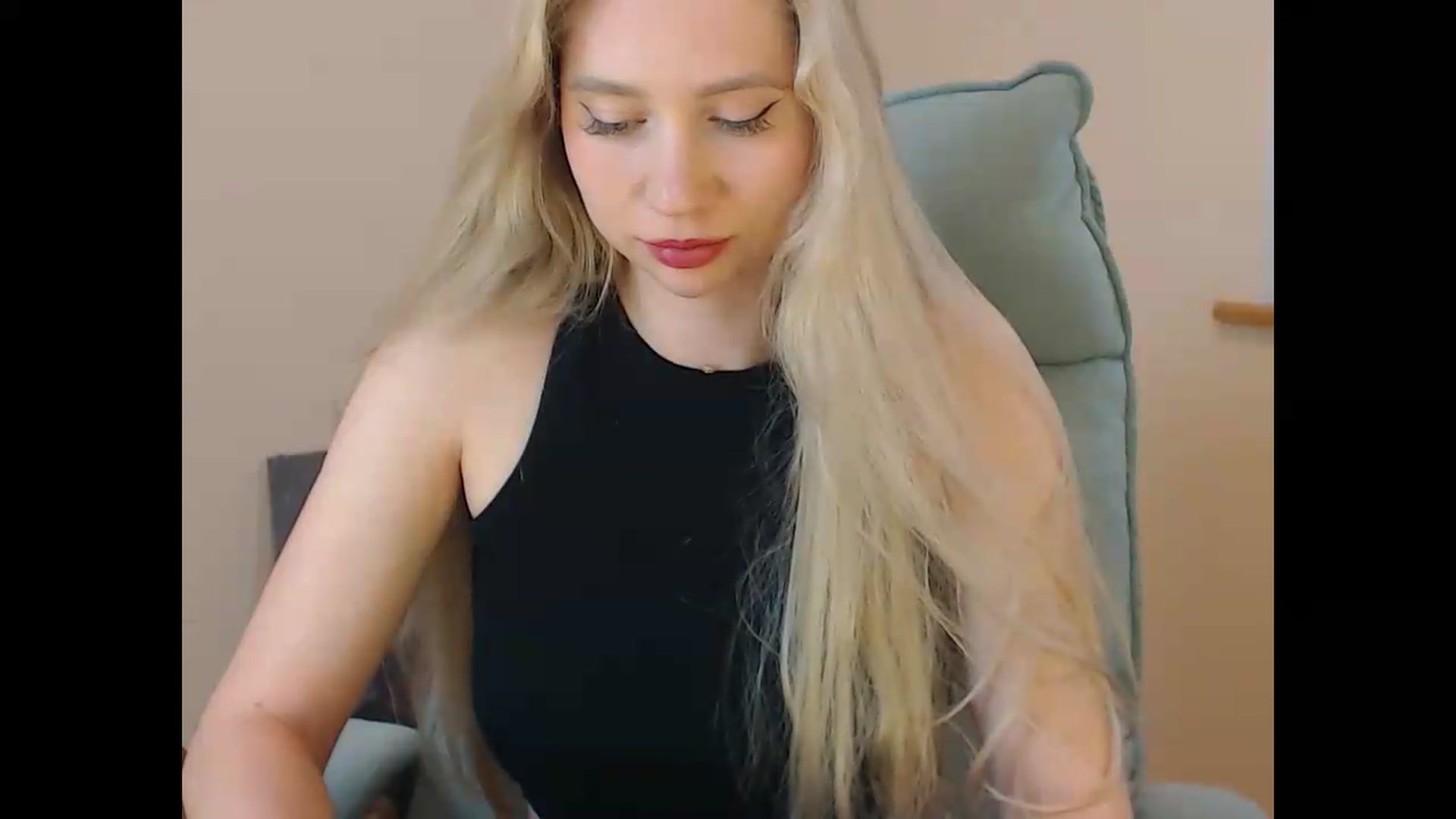 Gallery image thumbnail from Miss_Sylvia's myfreecams stream on, 06/10/2026, 19:13 image 19 of 20