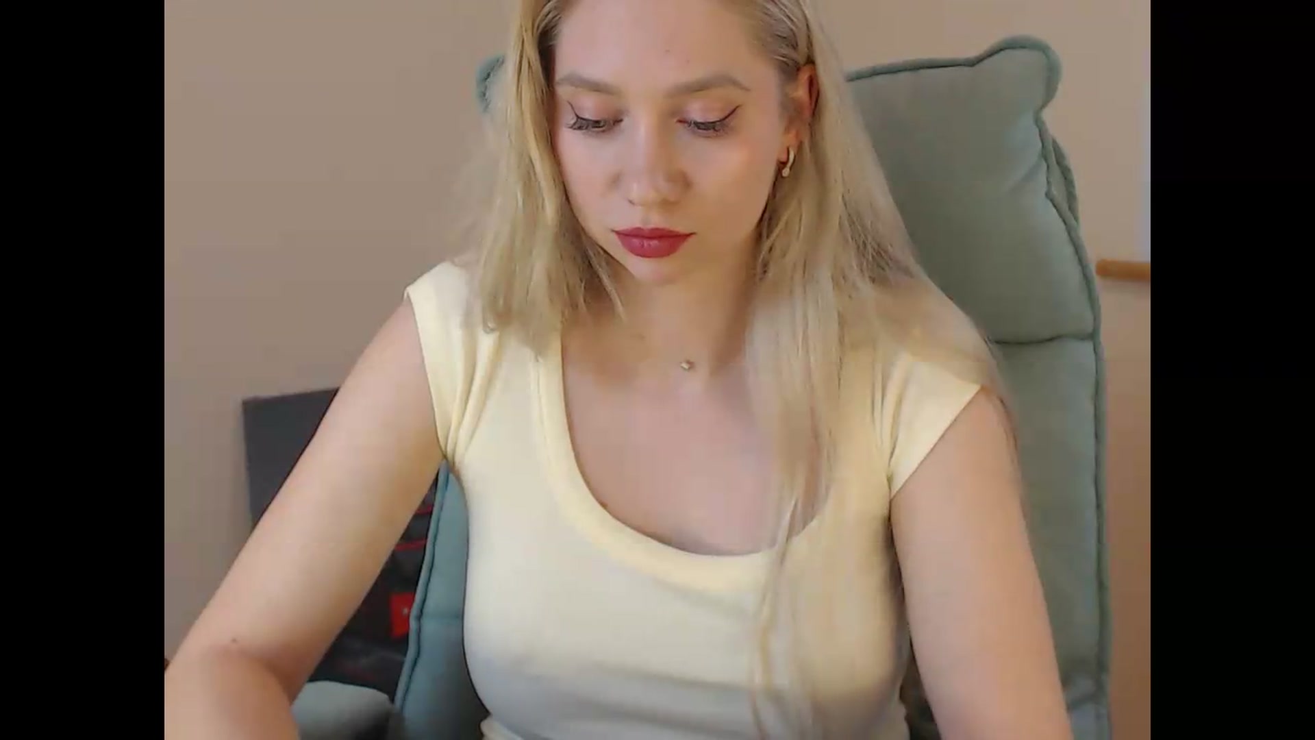 Gallery image thumbnail from Miss_Sylvia's myfreecams stream on, 06/12/2026, 17:35 image 13 of 20