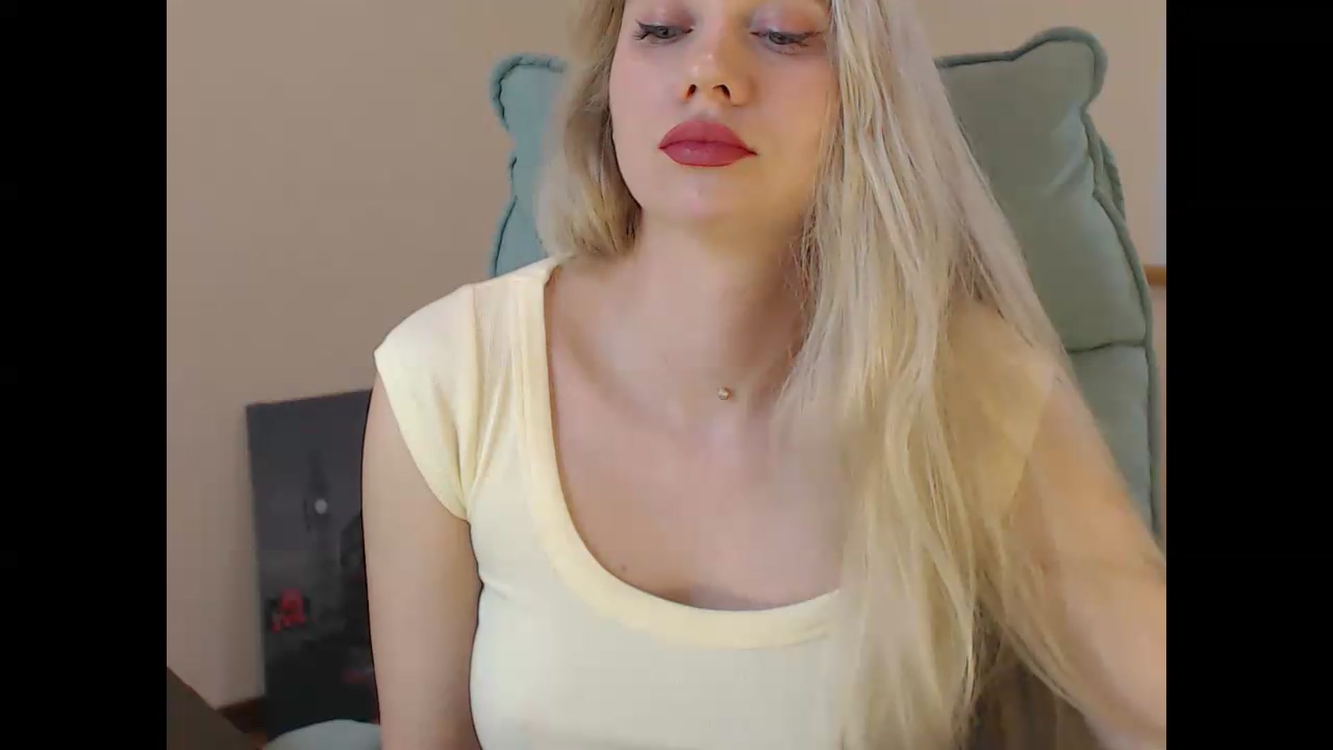 Gallery image thumbnail from Miss_Sylvia's myfreecams stream on, 06/12/2026, 17:35 image 4 of 20