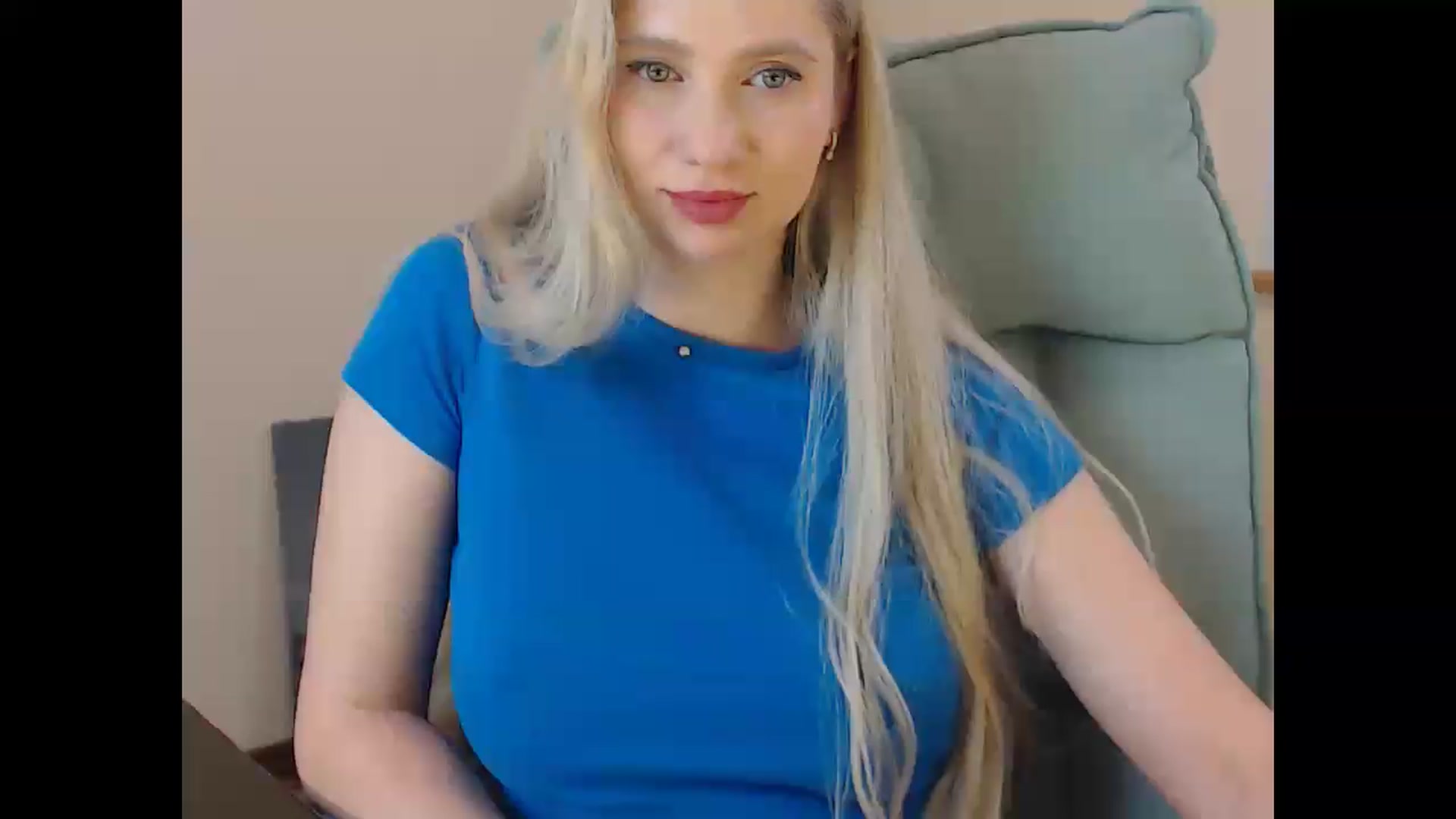 Gallery image thumbnail from Miss_Sylvia's myfreecams stream on, 06/15/2026, 19:24 image 9 of 20