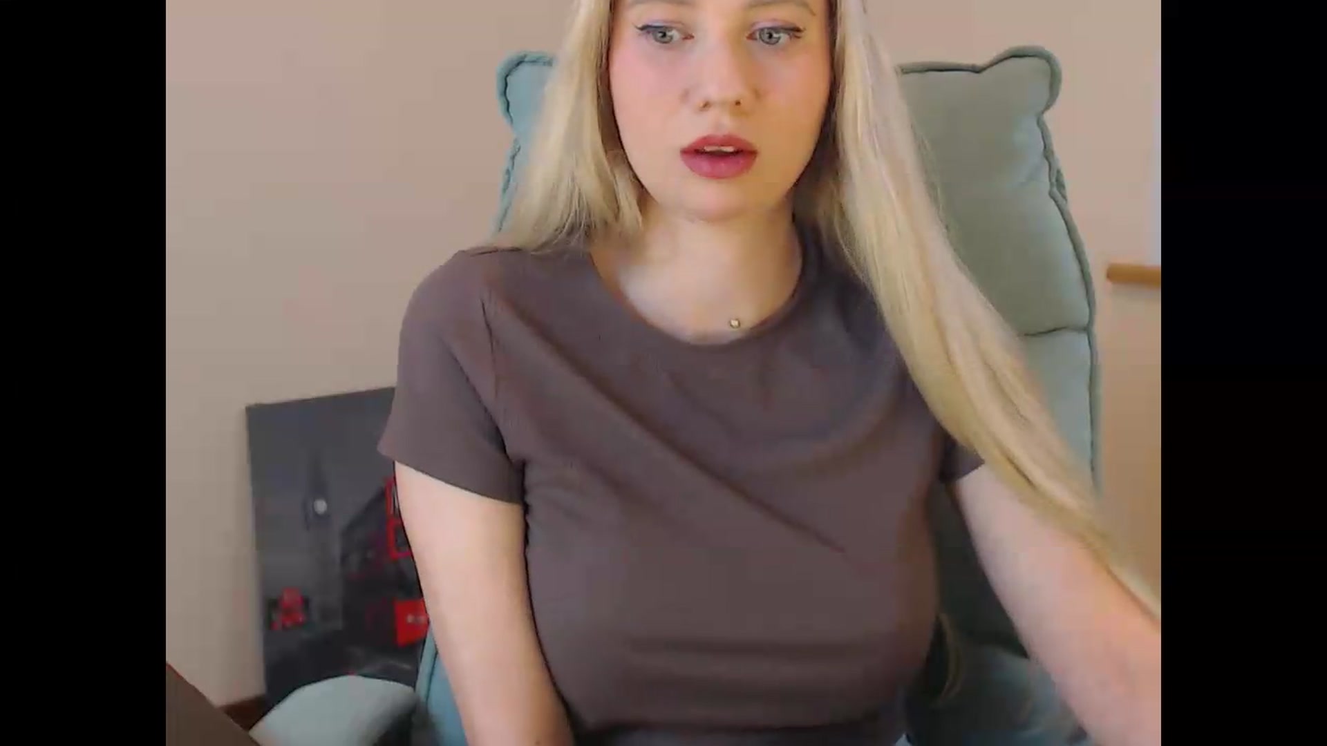 Gallery image thumbnail from Miss_Sylvia's myfreecams stream on, 06/16/2026, 16:16 image 7 of 20