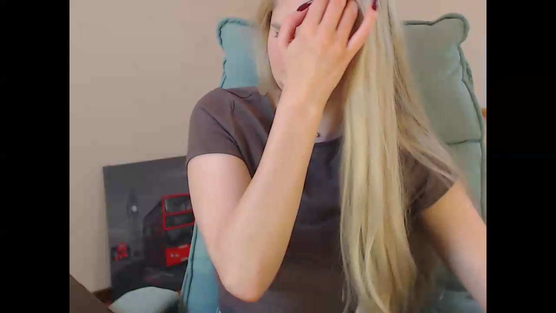 Gallery image thumbnail from Miss_Sylvia's myfreecams stream on, 06/16/2026, 18:22 image 16 of 20