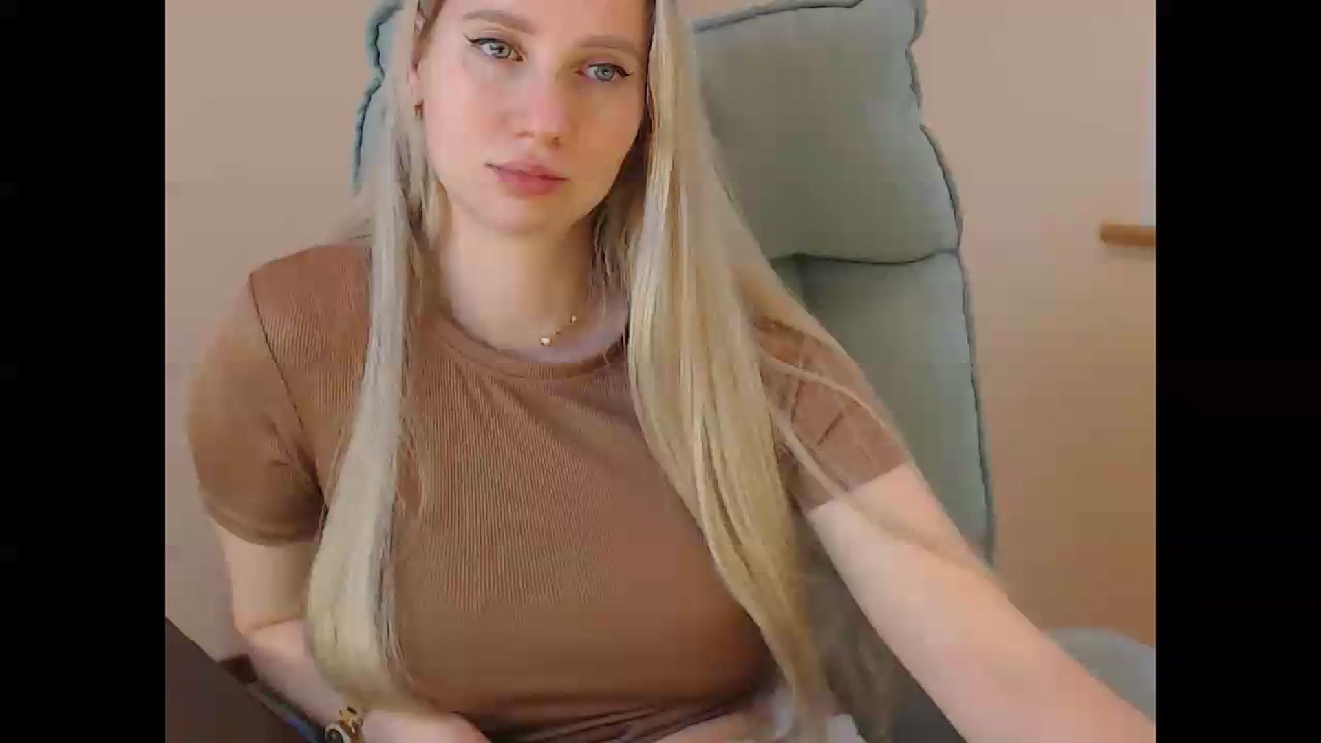 Gallery image thumbnail from Miss_Sylvia's myfreecams stream on, 06/18/2026, 18:49 image 9 of 20
