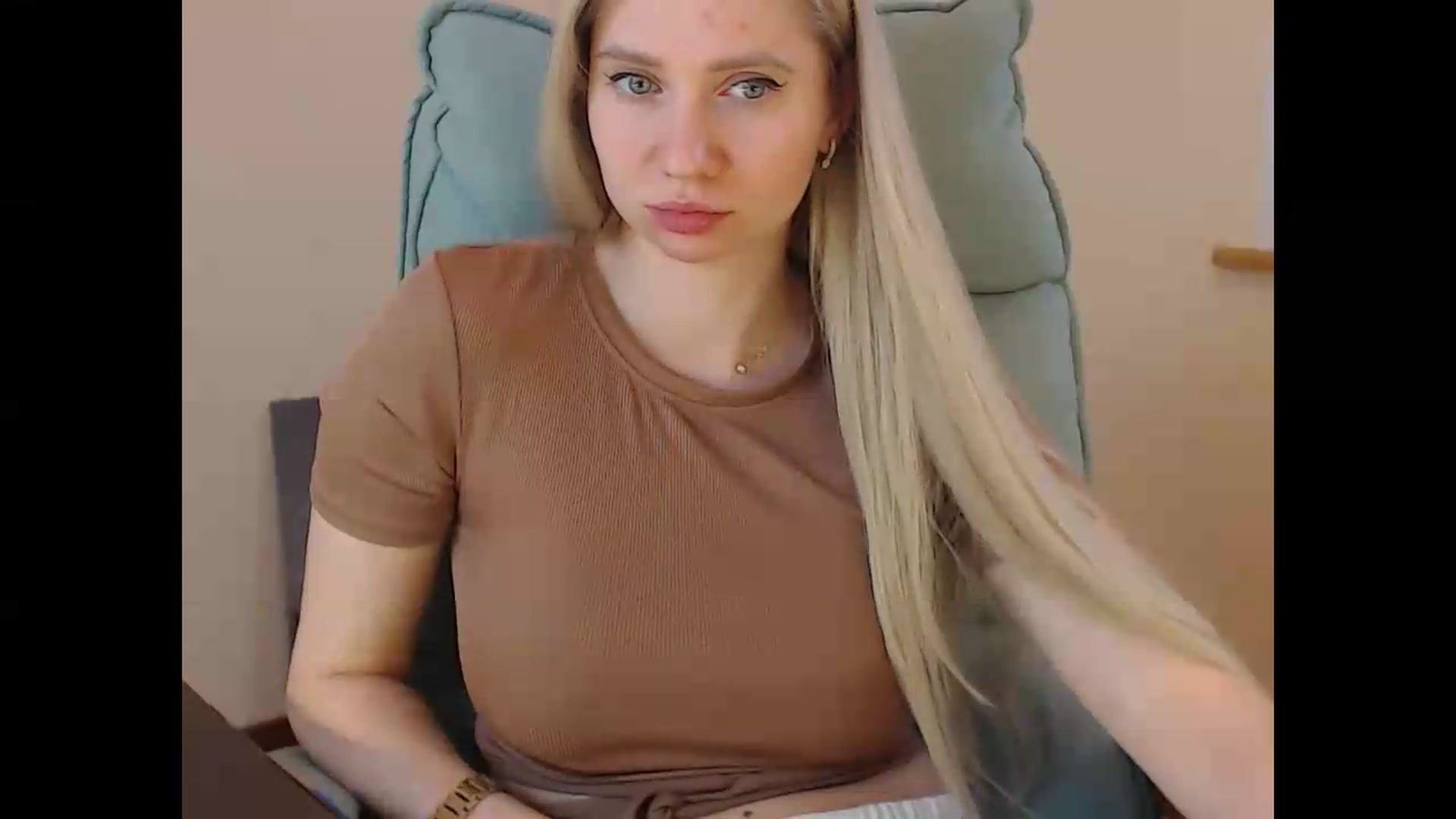 Gallery image thumbnail from Miss_Sylvia's myfreecams stream on, 06/18/2026, 18:49 image 10 of 20
