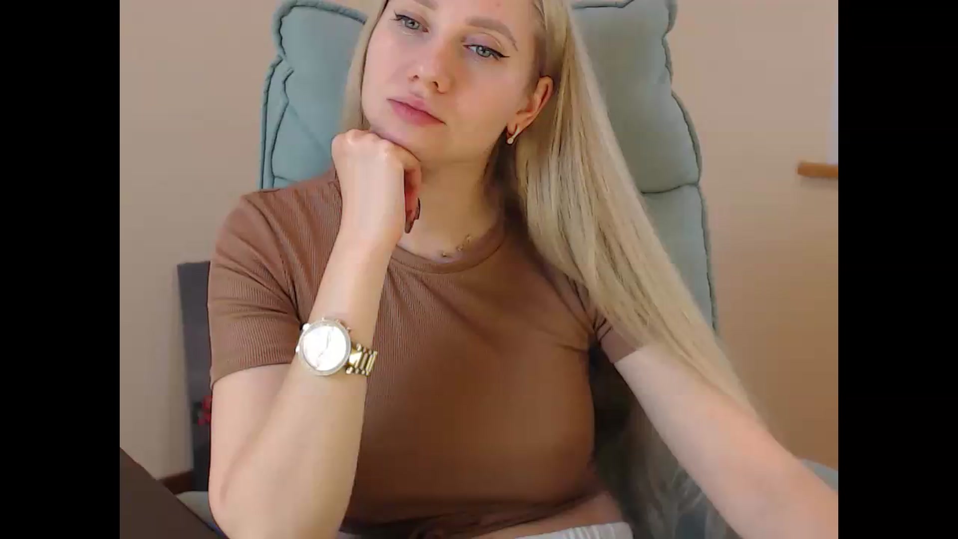 Gallery image thumbnail from Miss_Sylvia's myfreecams stream on, 06/18/2026, 18:49 image 11 of 20